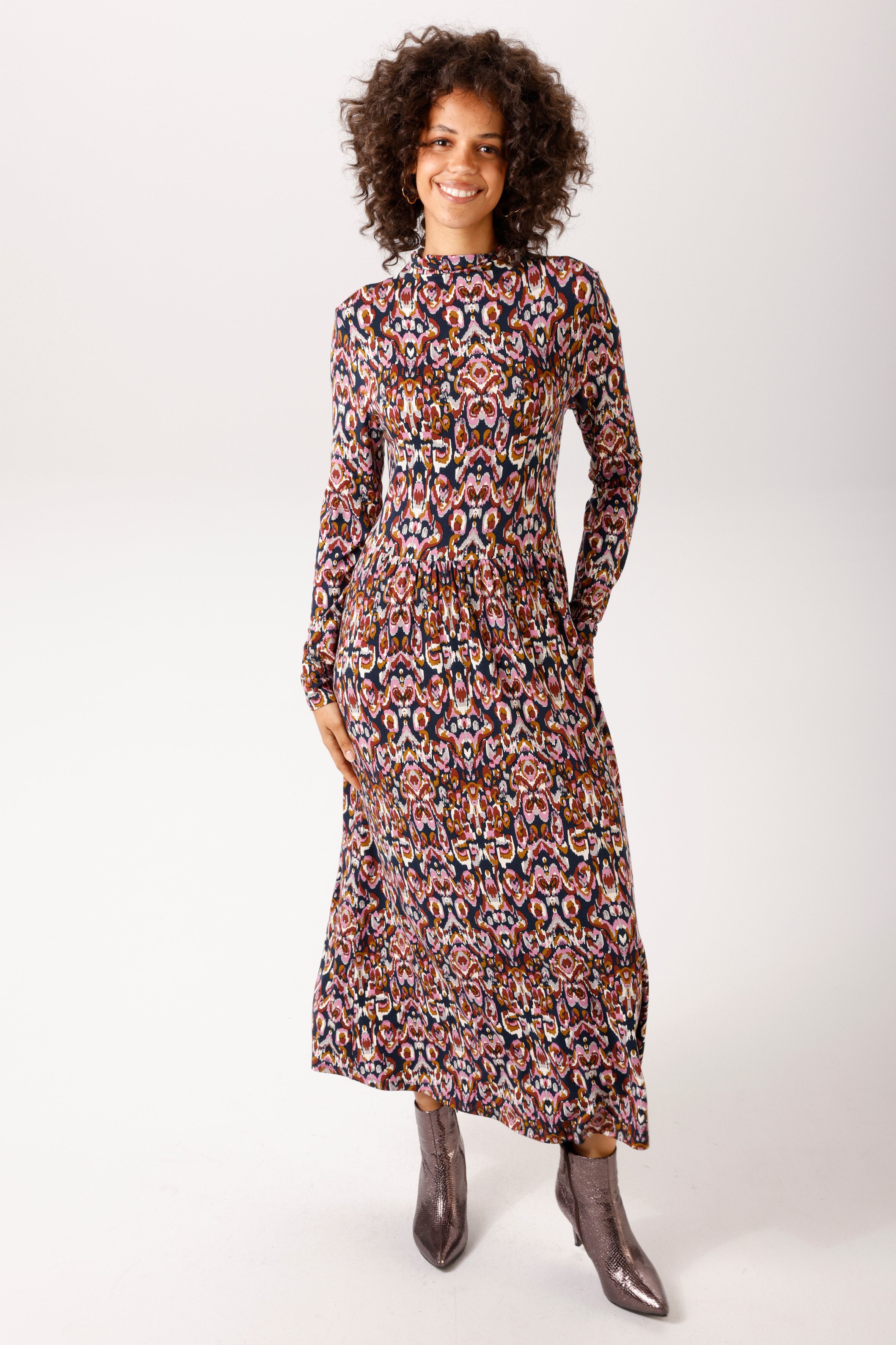 Aniston CASUAL Jerseykleid mit trendfarbenem, grafischen Druck - NEUE KOLLEKTION