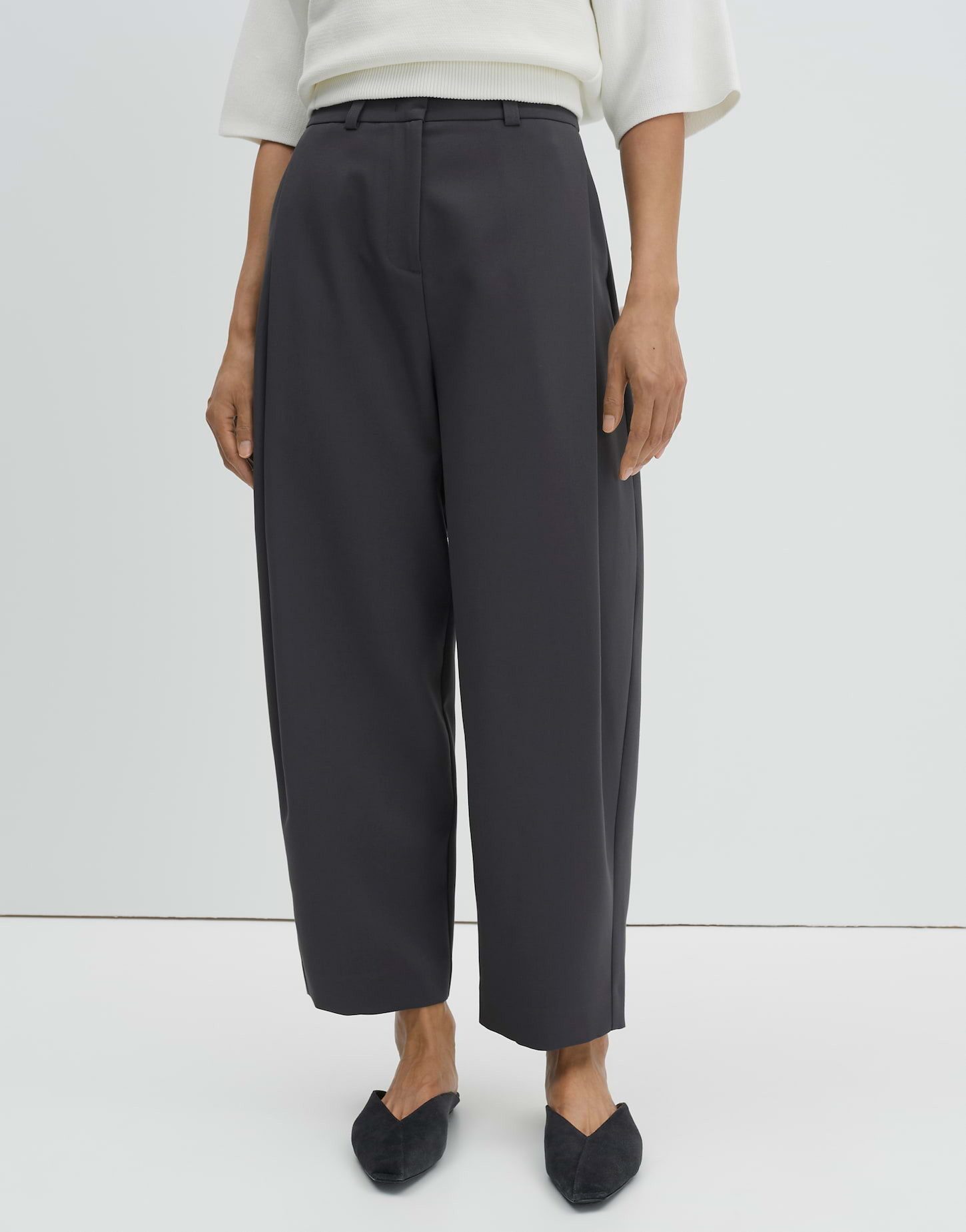 someday Bundfaltenhose Catsby barrel High Waist mit Bundfalten und schrägen Eingrifftaschen