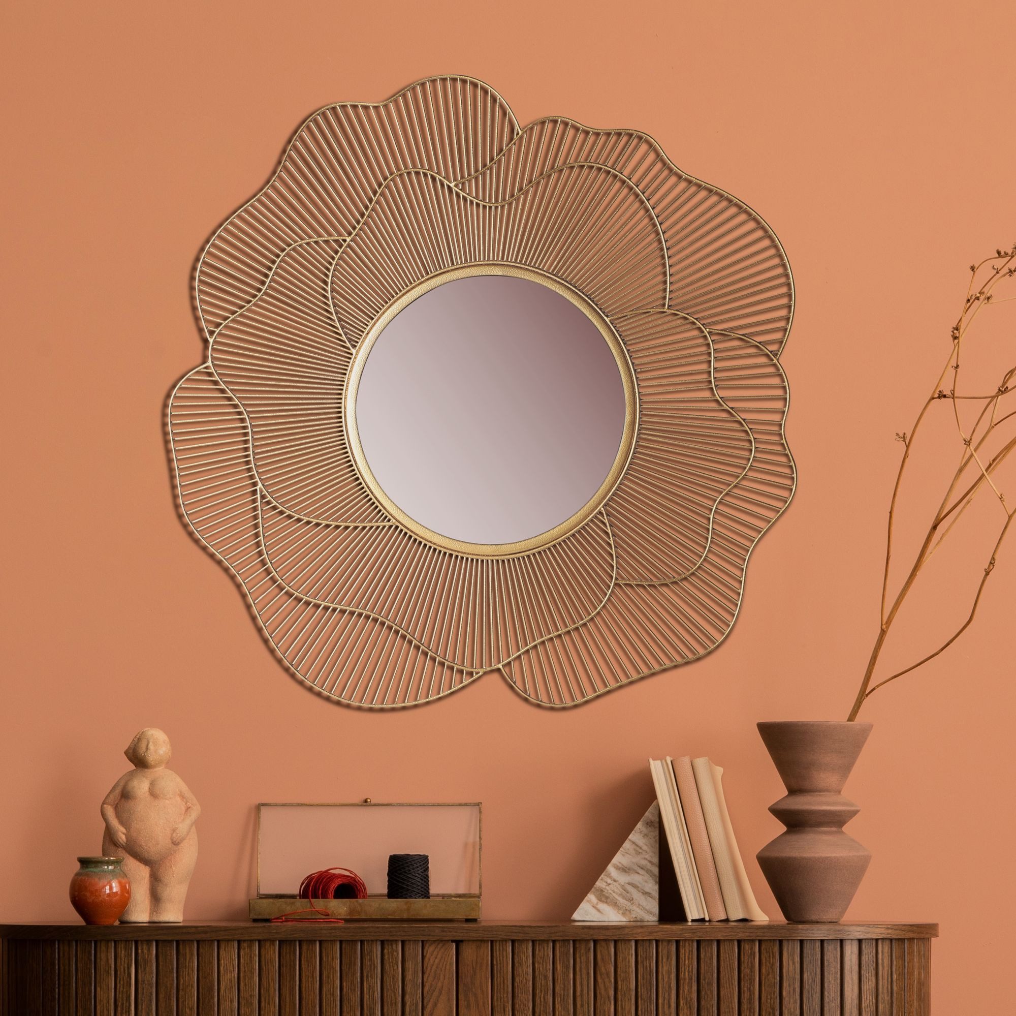 FINEBUY Wandspiegel Flurspiegel Rose Metall 77 cm Spiegel Flur Hängespiegel FB102978 (Hängespiegel Modern, Flurspiegel Garderobenspiegel), Gold Metall 77 cm, Dekospiegel Wand Rosenblüte