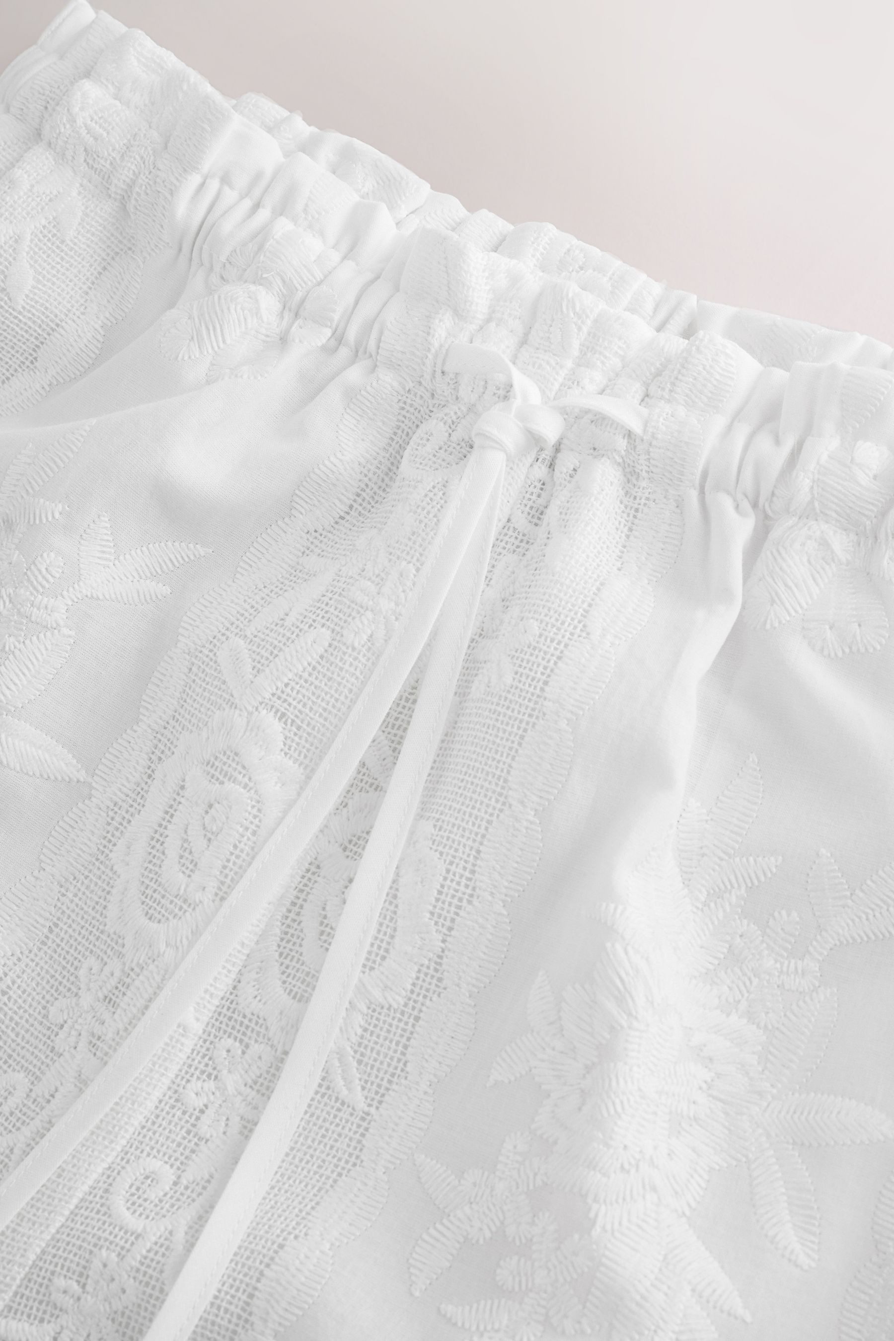 Next Palazzohose Bestickte Hose mit weitem Bein und Spitze (1-tlg)