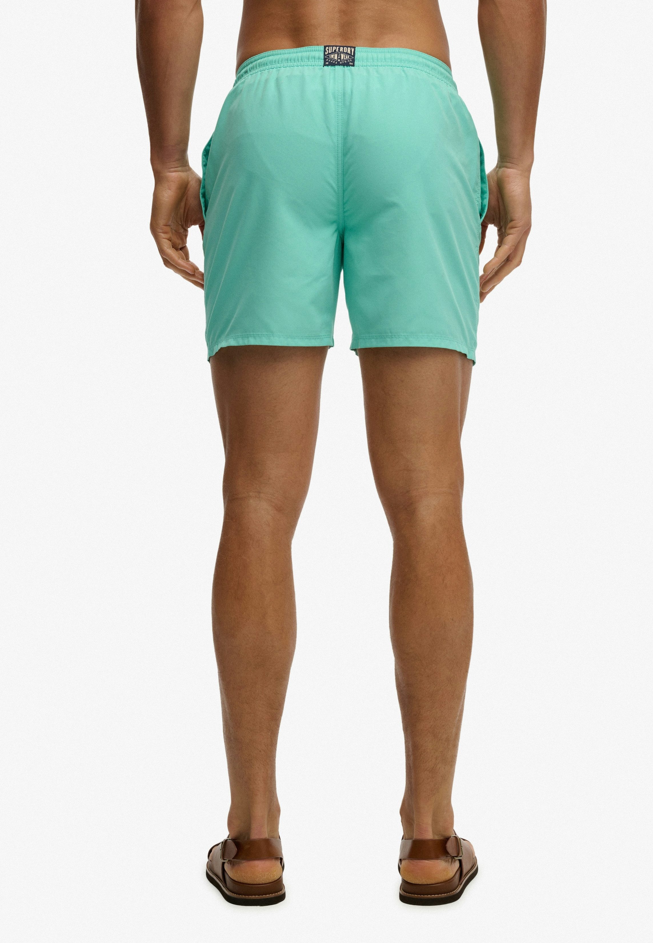 Superdry Badeshorts ESSENTIAL 16 SWIM SHORT Kunstfaser, relaxed fit