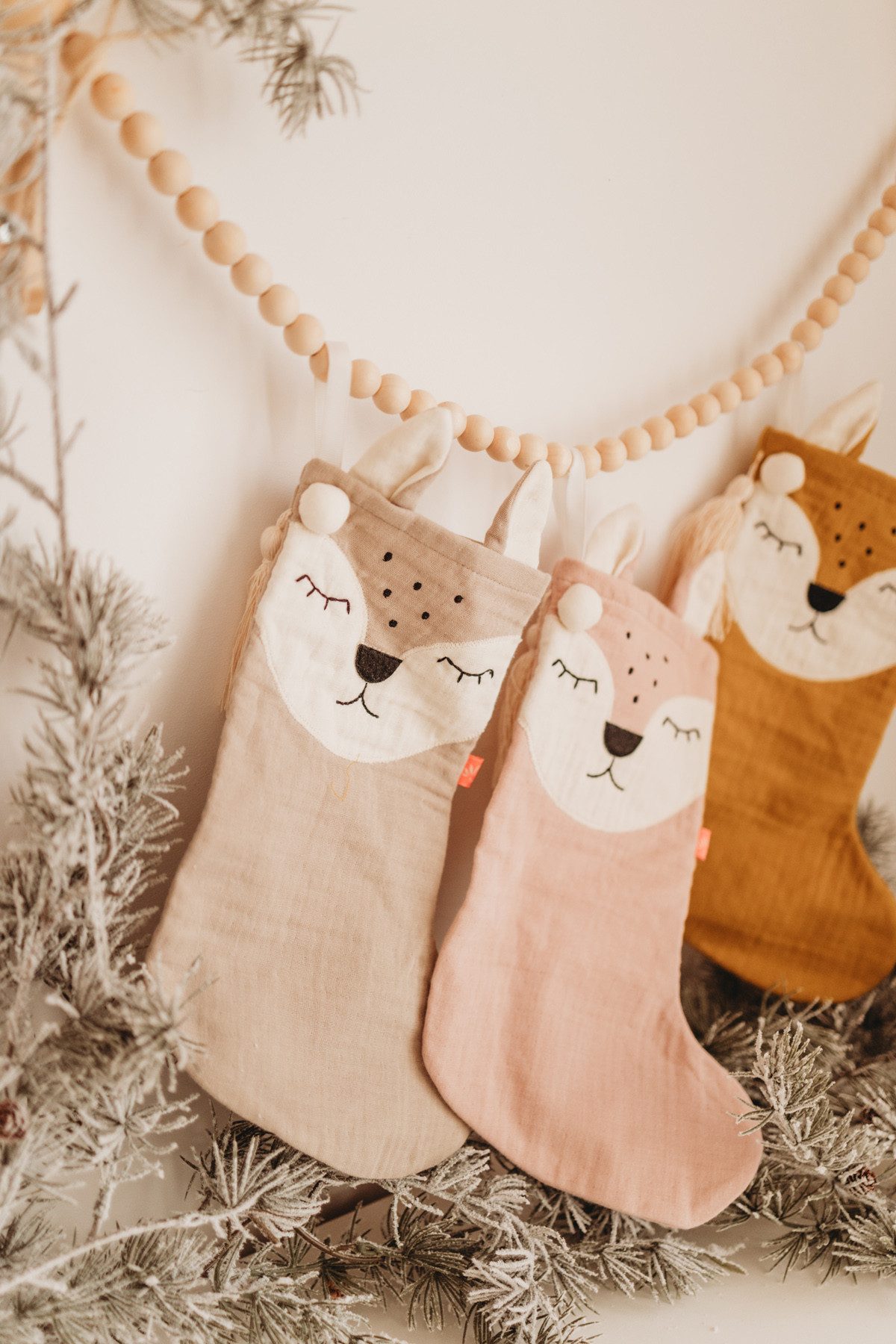 kikadu Nikolausstiefel 2201, Bio-Baumwolle, Rehkitz-Design, perfekt für Nikolaus & Weihnachten