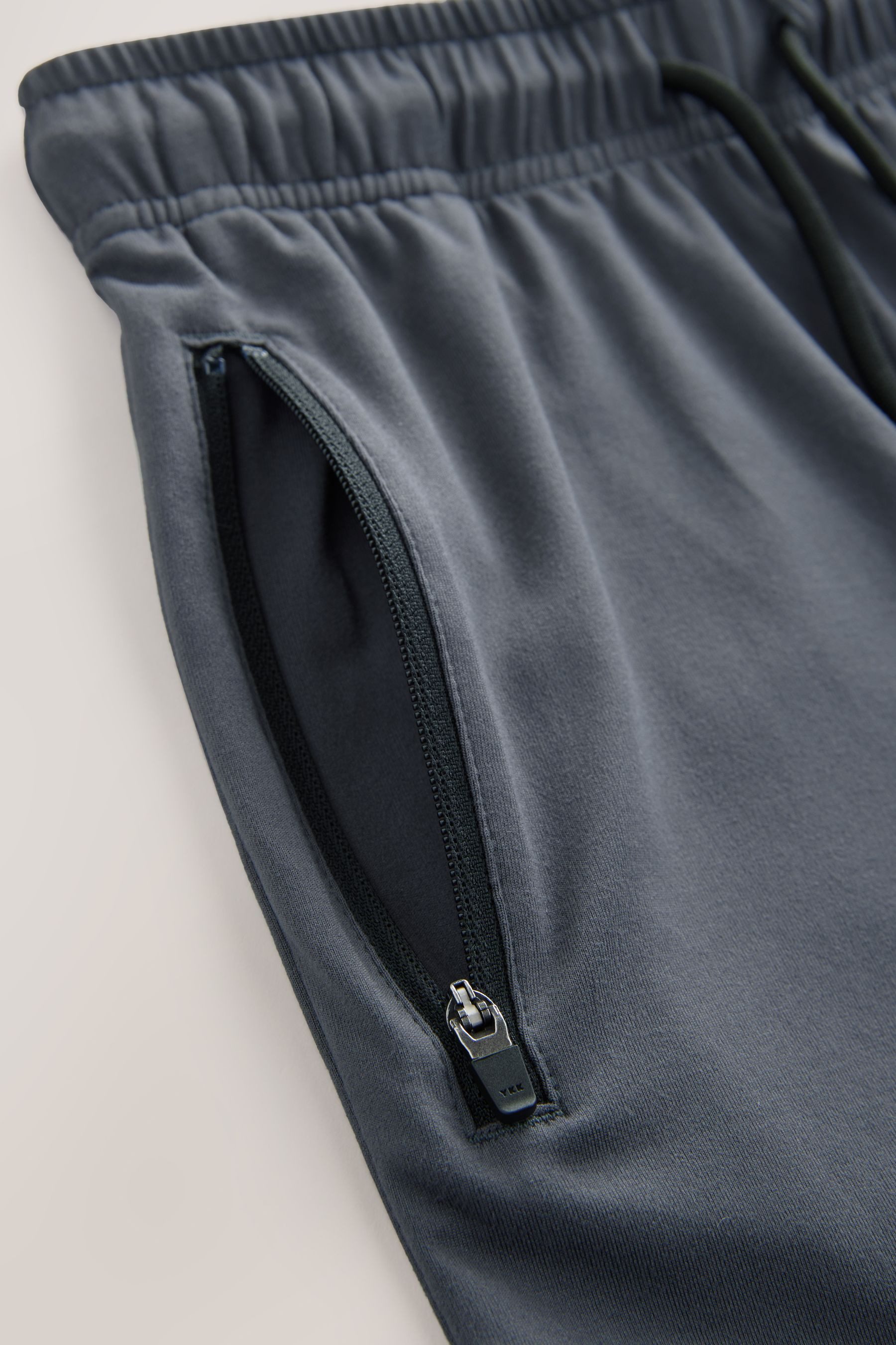 Next Trainingsshorts Leichte Sport-Shorts (1-tlg) – Bild 3 von 5