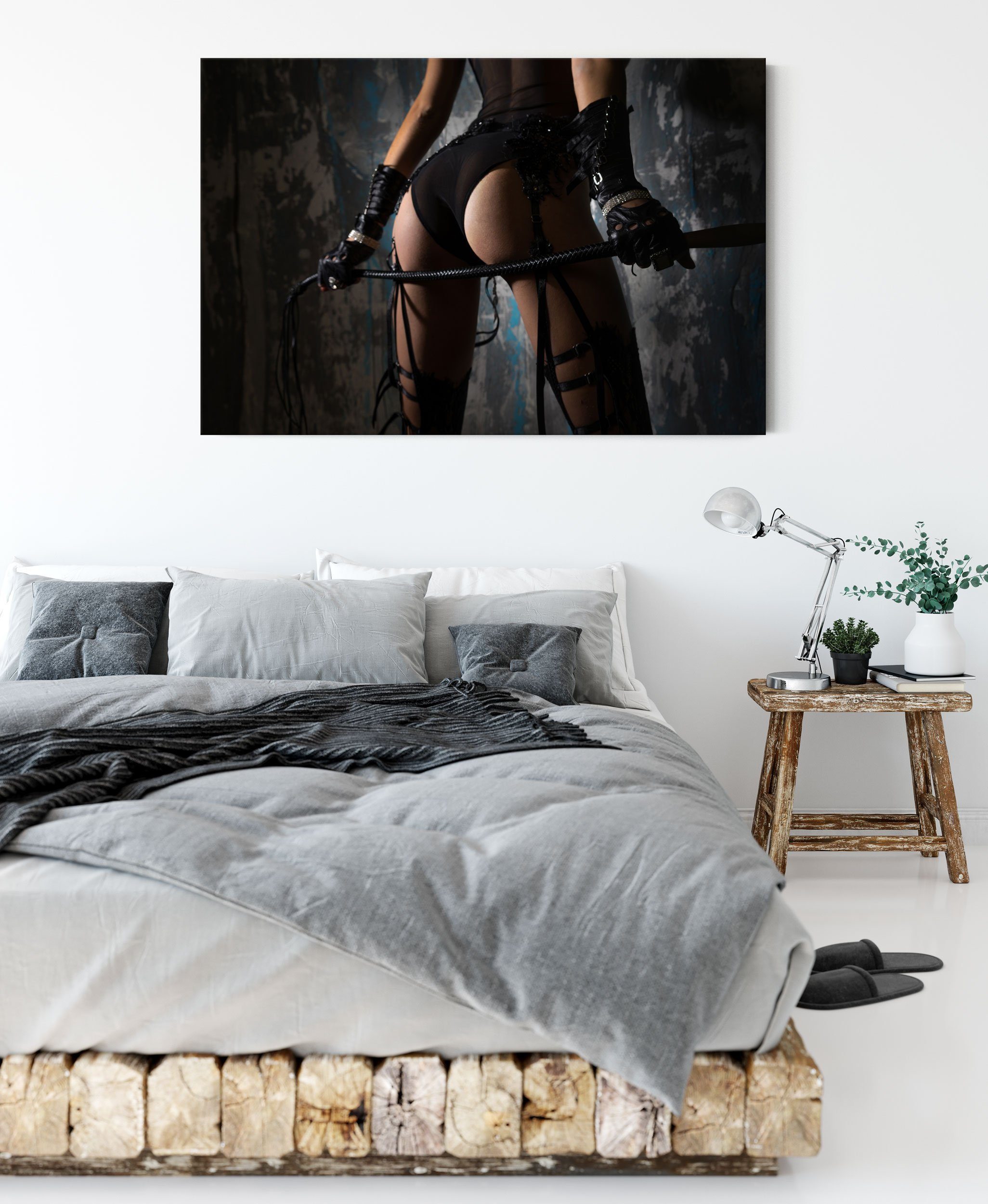 Pixxprint Leinwandbild Frau mit einer Peitsche, Frau mit einer Peitsche (1 St), Leinwandbild fertig bespannt, inkl. Zackenaufhänger