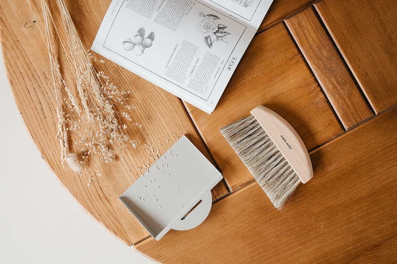 Andrée Jardin Krümelkehrer Krümelbesen Set Clynk Natural Collection grau