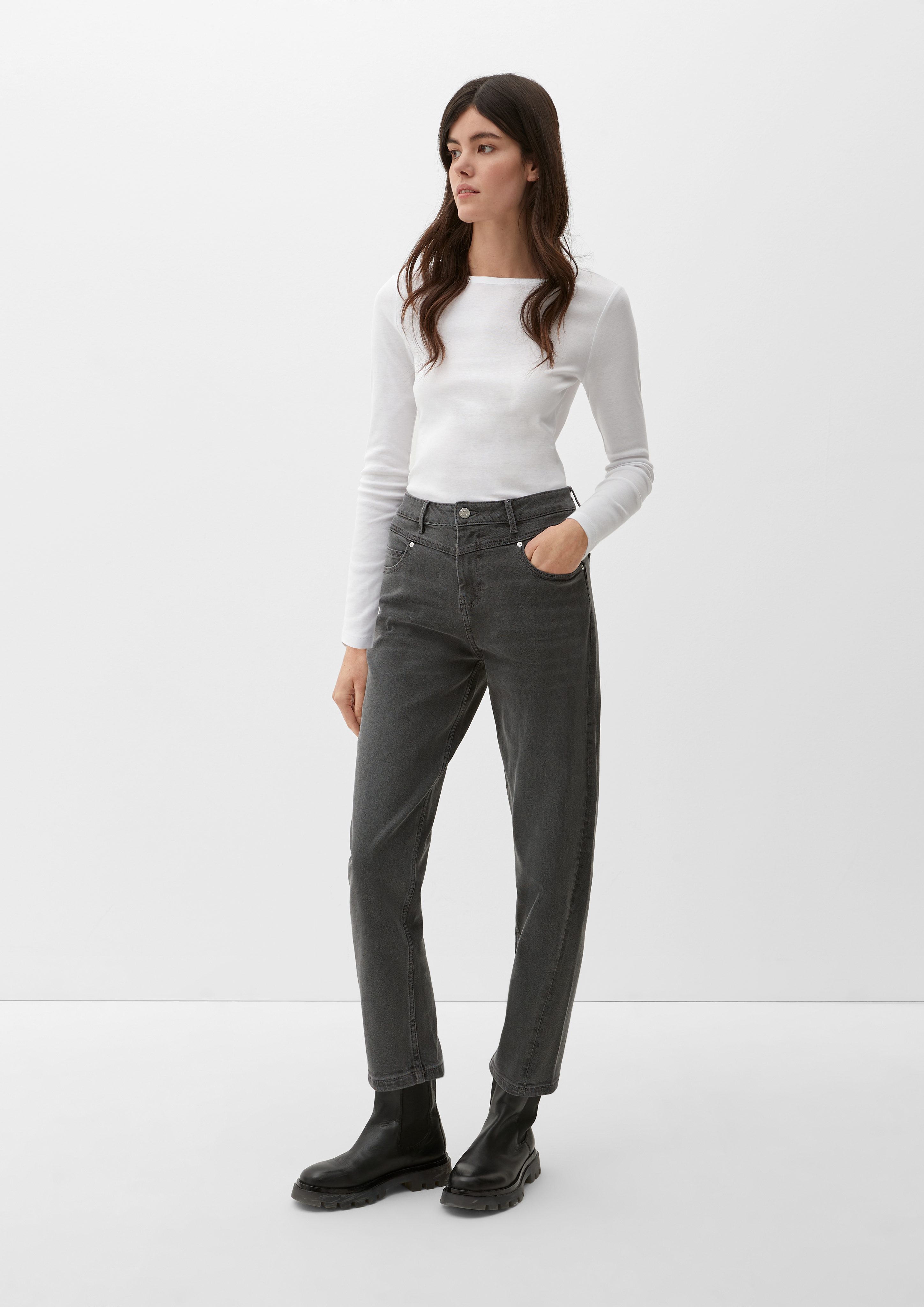 s.Oliver 5-Pocket-Jeans Ankle-Jeans Mom / Relaxed Fit / High Rise / Tapered Leg