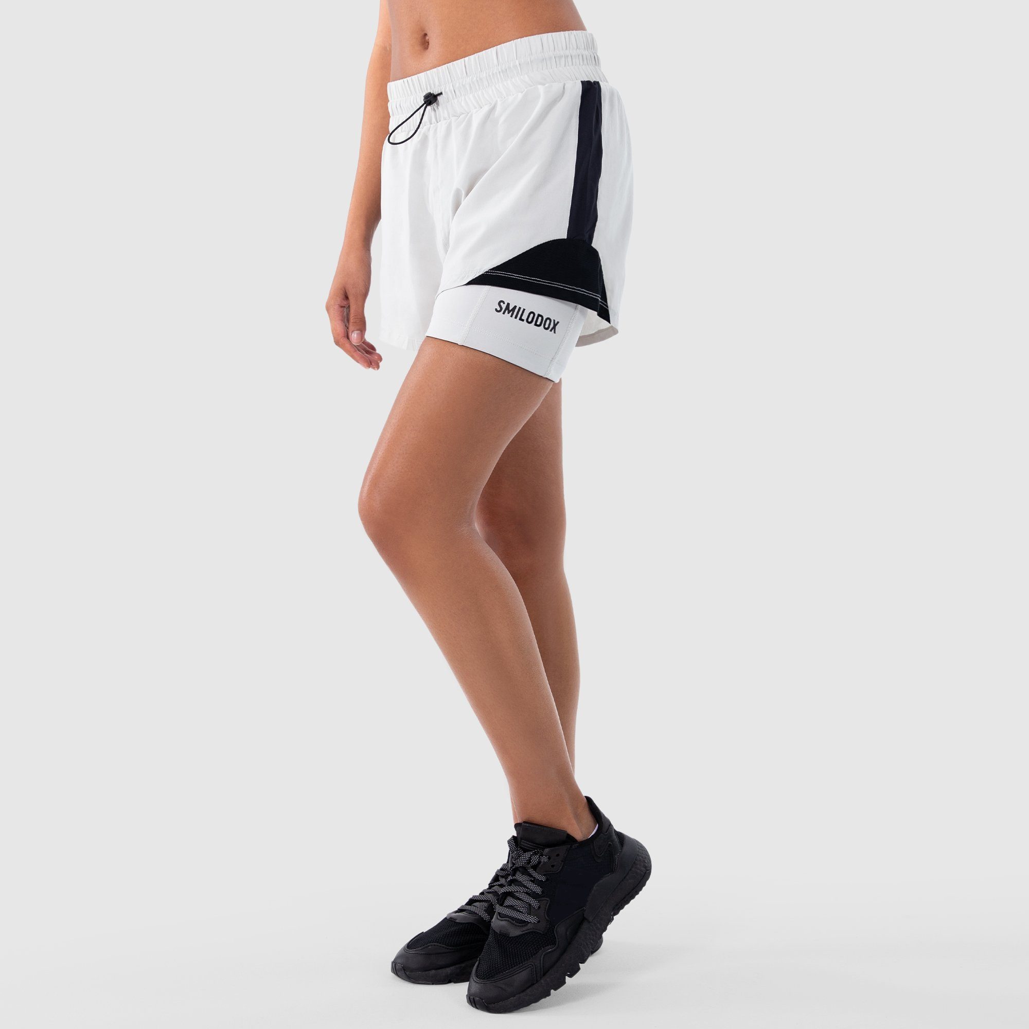 Smilodox Shorts Maisie Grau | Shorts