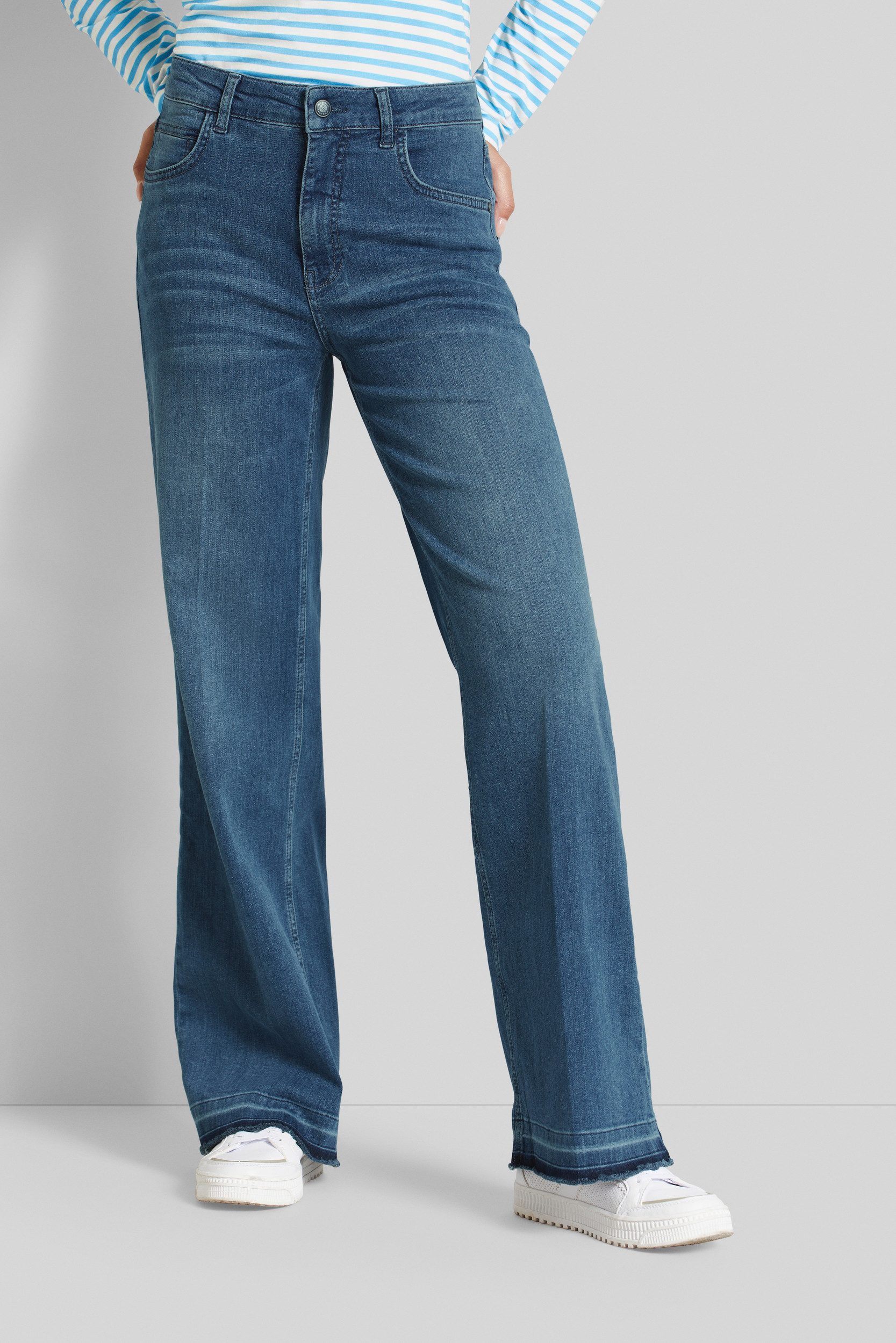 bugatti 5-Pocket-Jeans mit geradem Beinverlauf