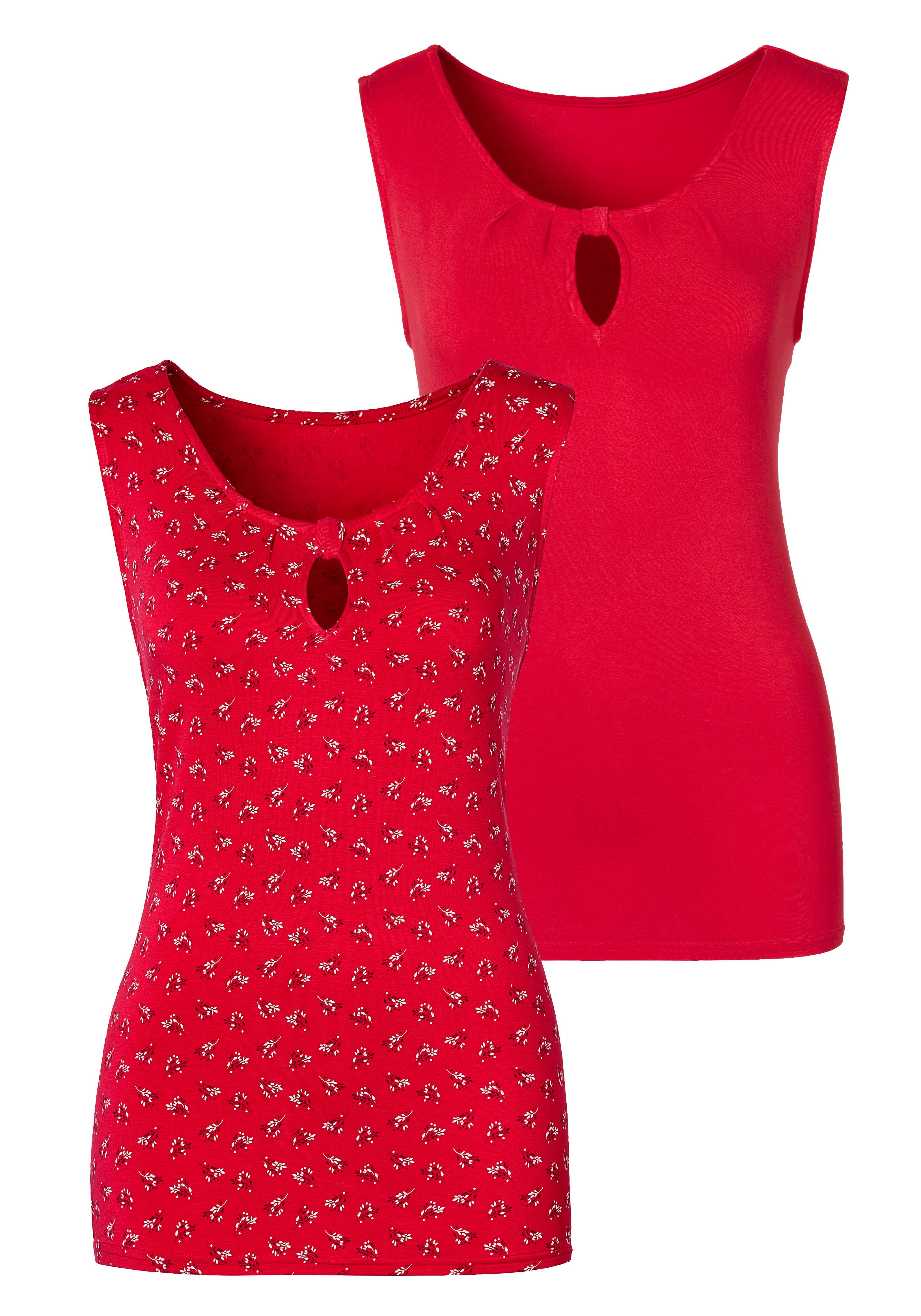 Shirttop mit kleinem Cut-Out am Ausschnitt