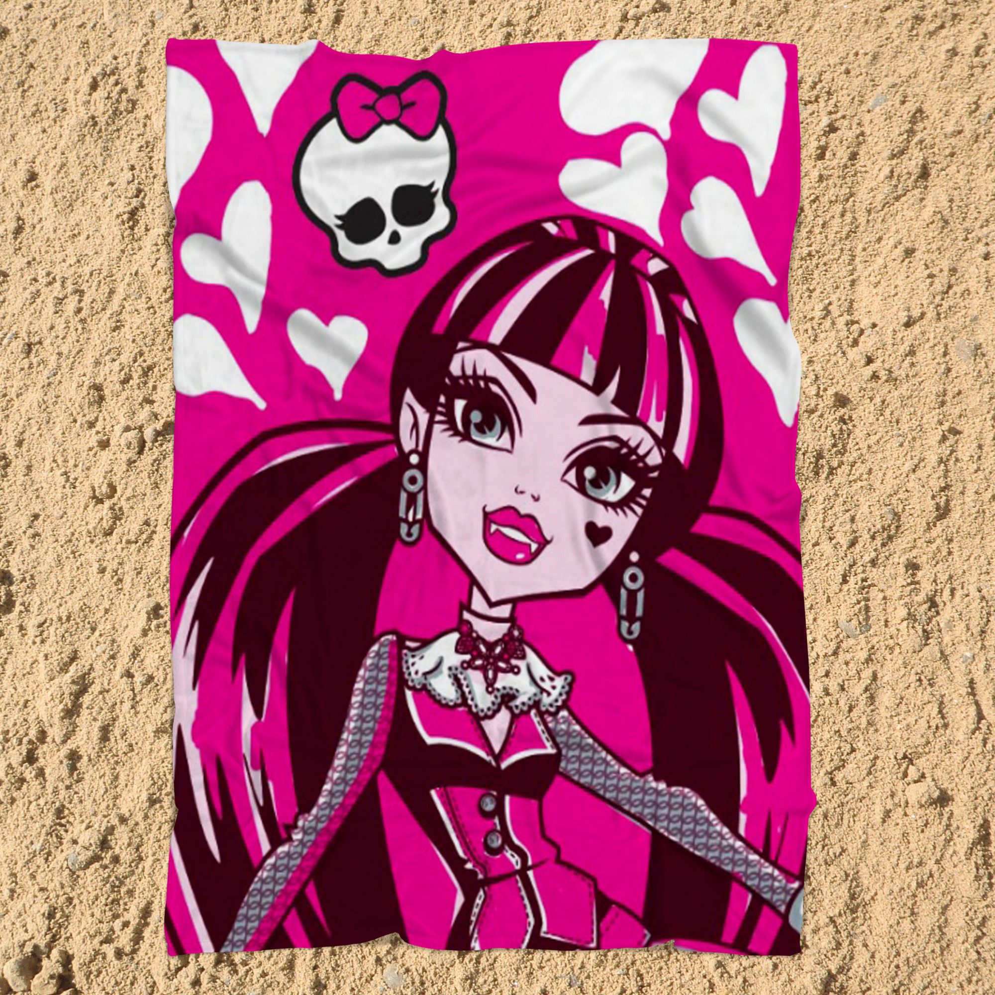 BERONAGE Tagesdecke Monster High Kinder-Decke Beauty Draculaura 110x140 cm Fleecedecke, kuschelweich – Bild 4 von 5