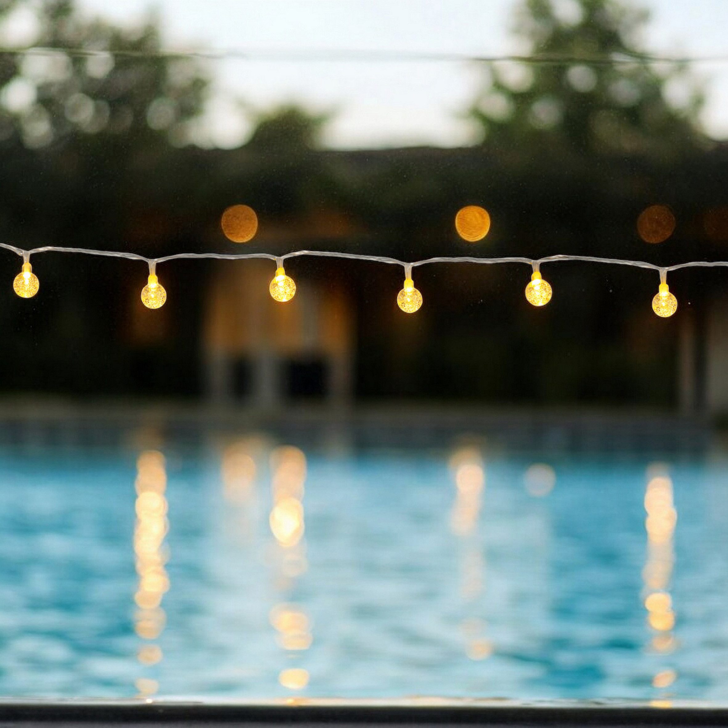 Spetebo LED-Lichterkette mit 50 mini Kristall Kugeln für Außen - 490 cm, 50-flammig, Garten Deko Beleuchtung warm weiß mit Stecker