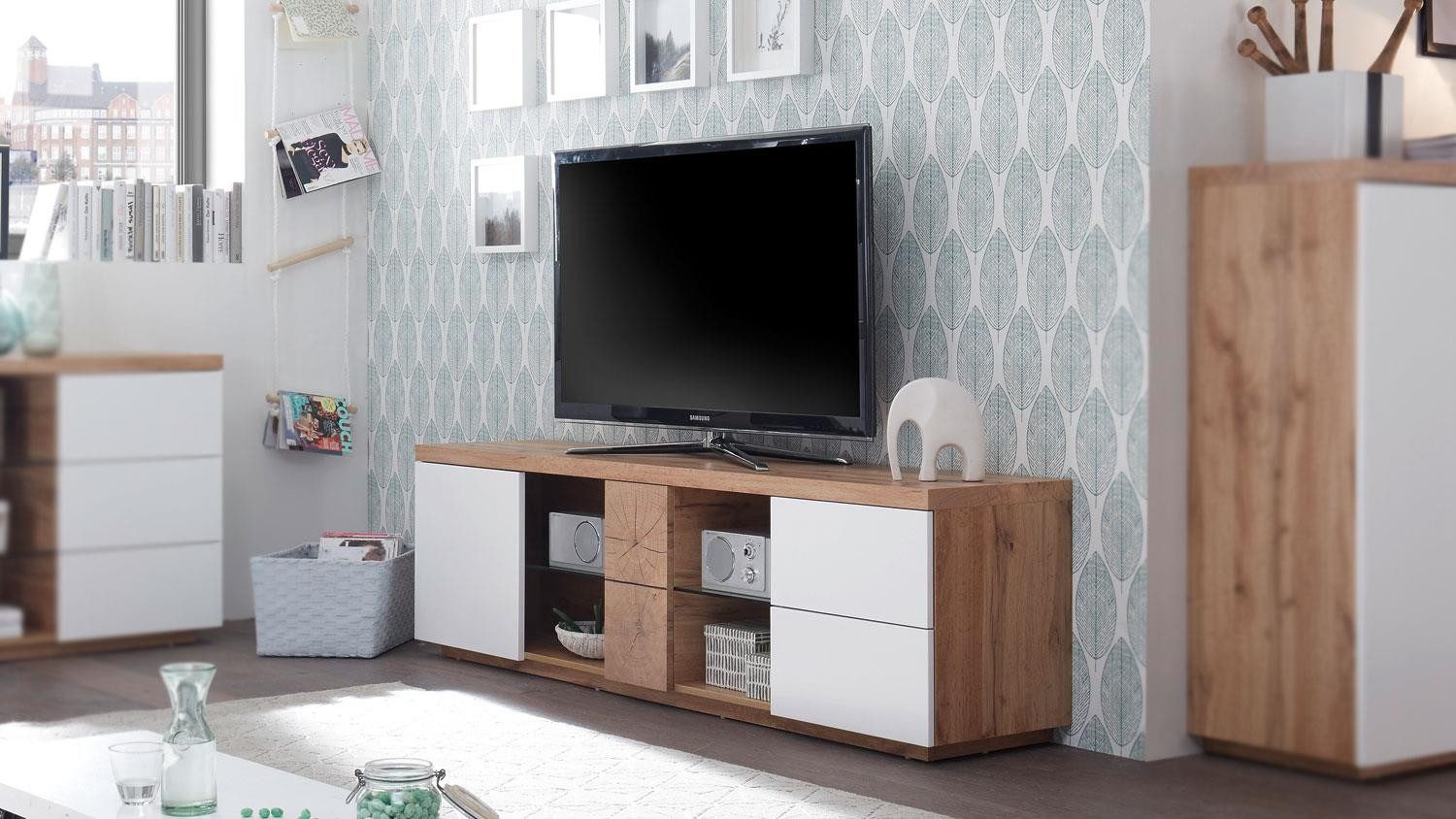 MCA furniture Lowboard TV-Board HELSINKI Lowboard in weiß matt Lack und Eiche