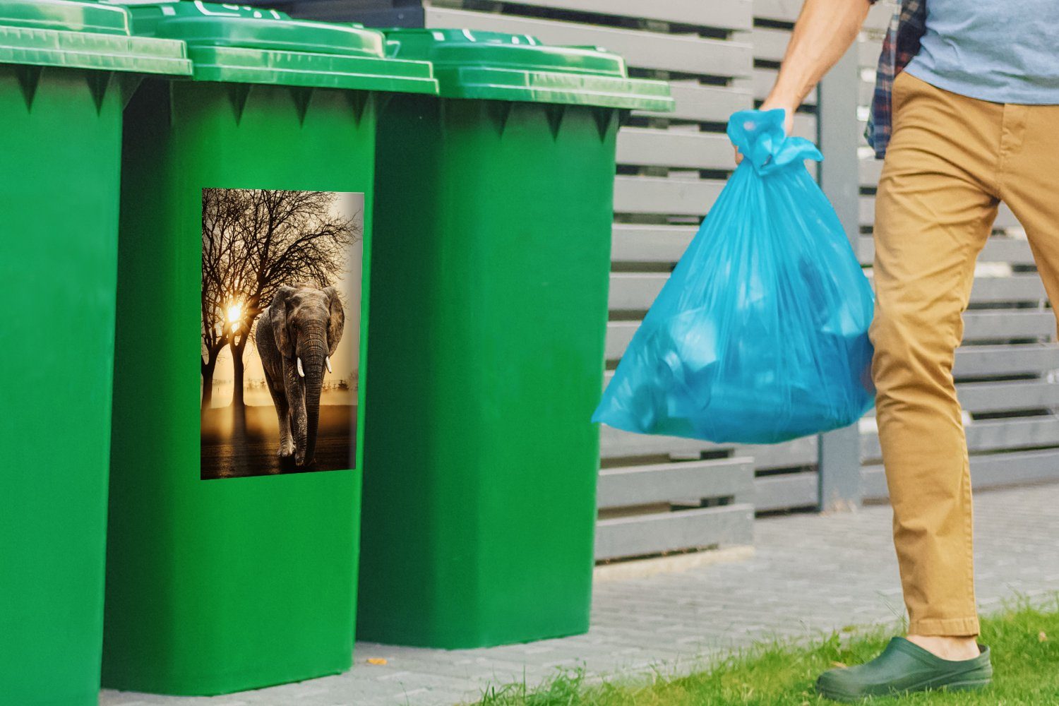 Sonne - - MuchoWow Mülleimer-aufkleber, Mülltonne, Sticker, Baum Wandsticker Abfalbehälter Elefant Container, St), (1