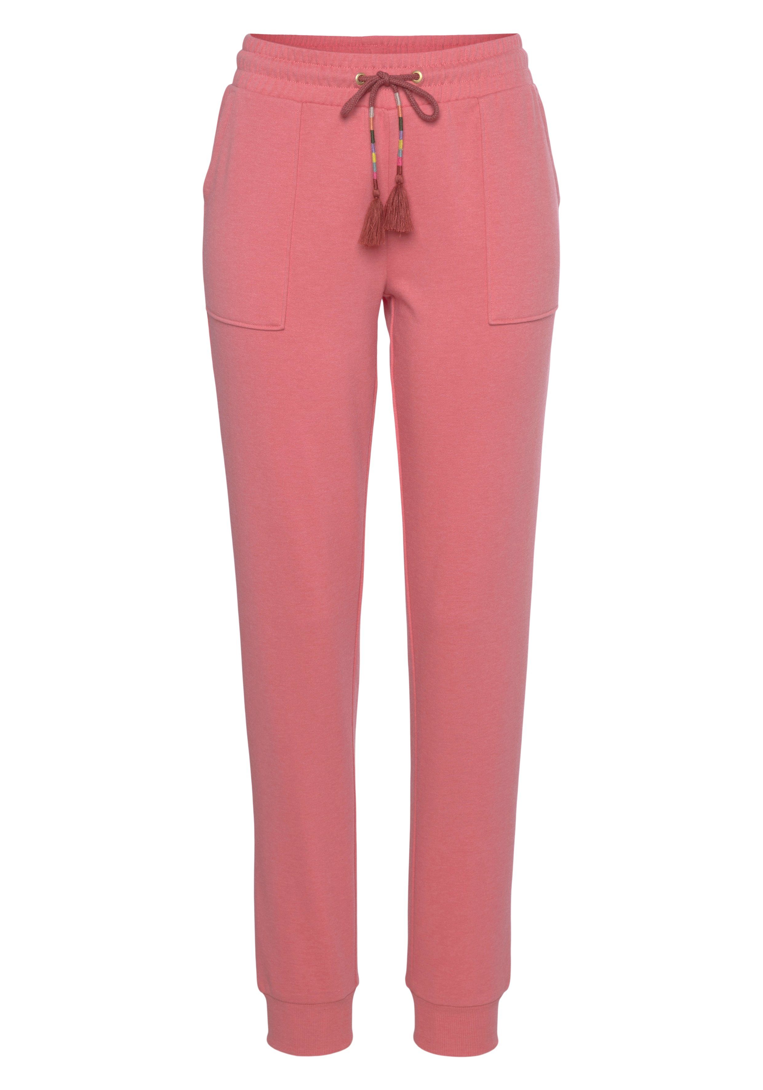 Vivance Sweatpants Relaxhose, Loungehose mit aufgesetzten Taschen, Loungewear. € 29,99