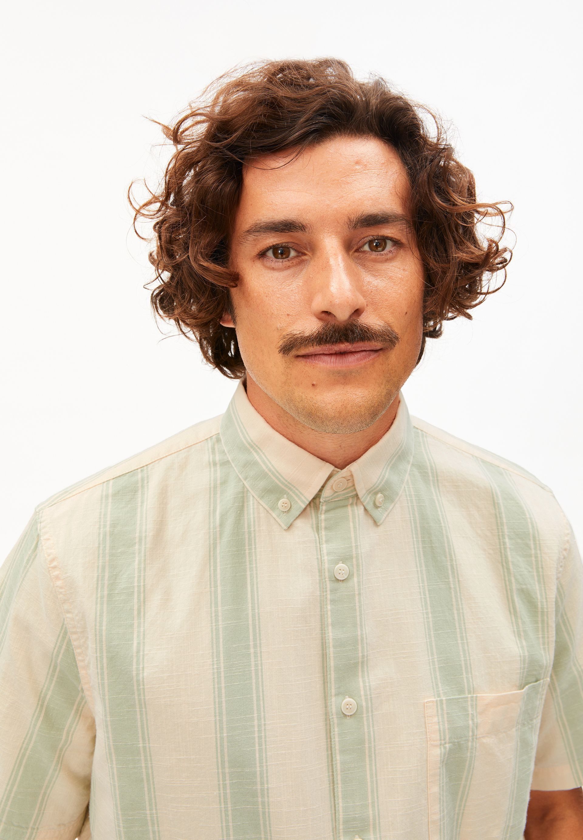 Armedangels Kurzarmhemd STRIPED 100% Bio-Baumwolle (1-tlg., Relaxed Fit)