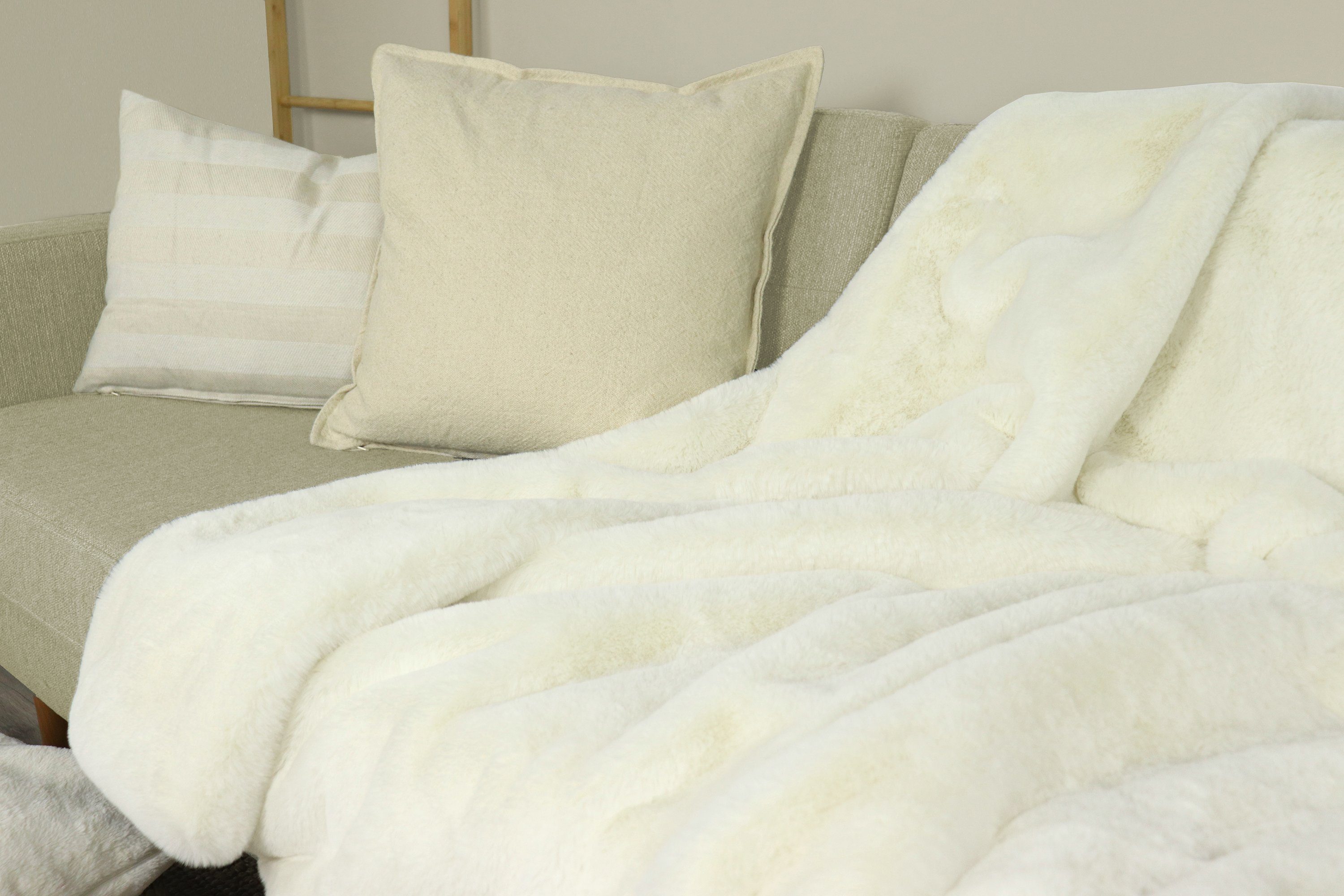 Wohndecke, jilda-tex, schwere, hochwertige und warme Fellimitat-Decke