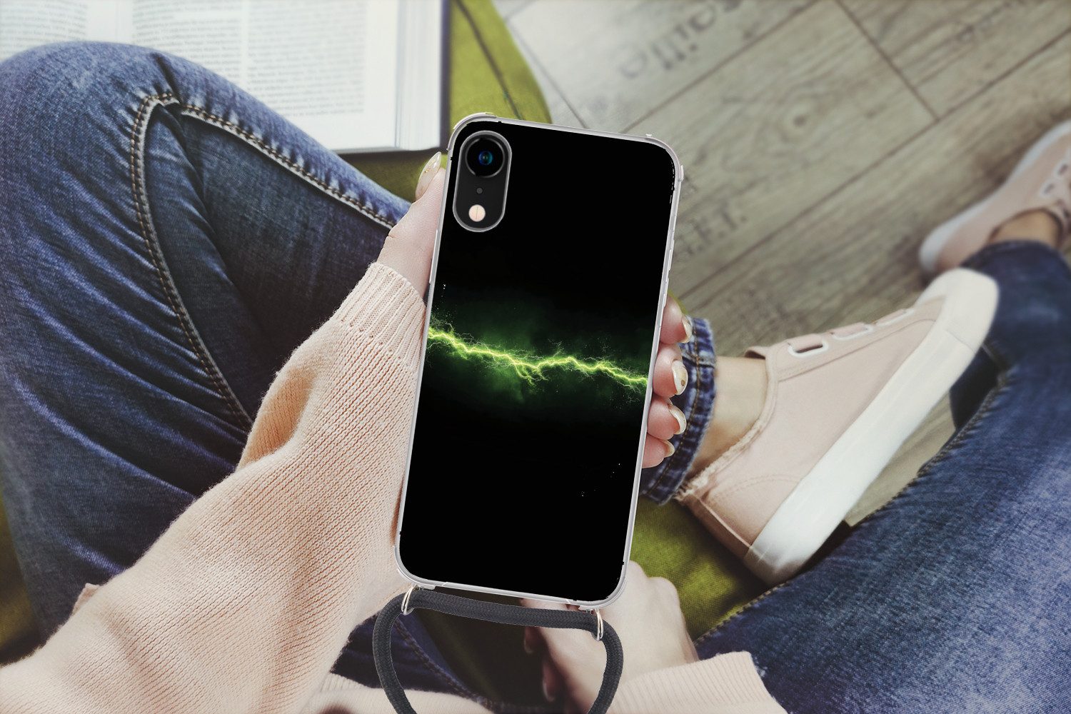 MuchoWow Handyhülle für Apple iPhone XR Spiele - Elektrizität - Leitung - Funken - Grün, Tragbare Handyhüllen mit Kette zum umhängen, Handykette Handyband