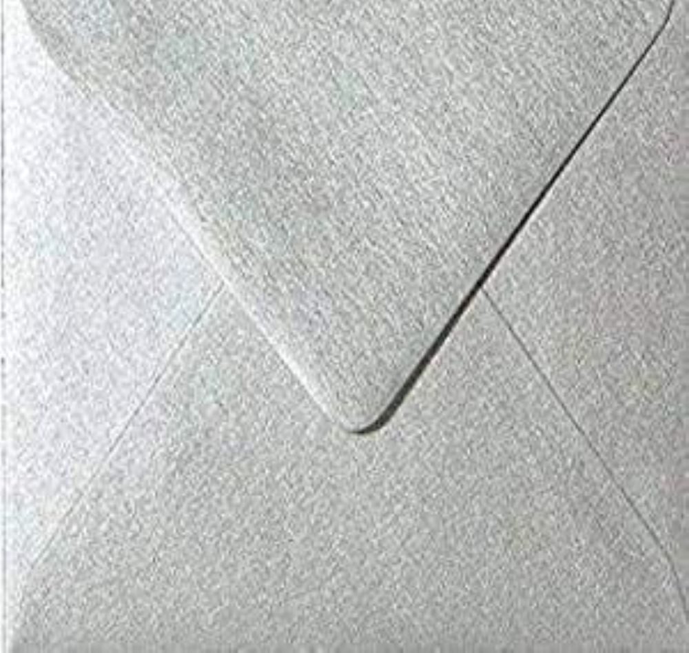 Briefumschläge24Plus Briefumschlag 50St.16x16 cm Briefumschläge Quadratisch Feuchtklebend Silber Metallic, 160 x 160 mm Briefumschläge Recyceltes Material