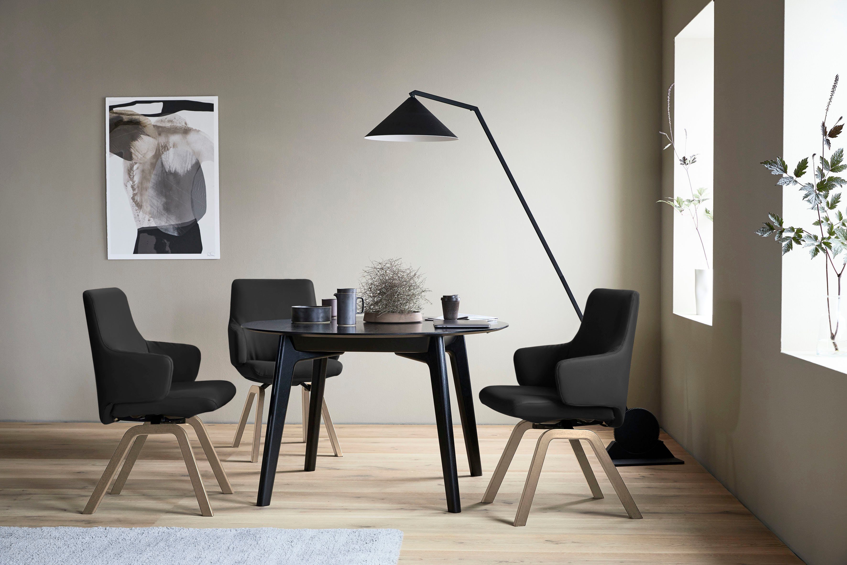 Stressless® Polsterstuhl Laurel, Low Back mit Armlehne, Größe L, mit schräggestellten Beinen in Eiche