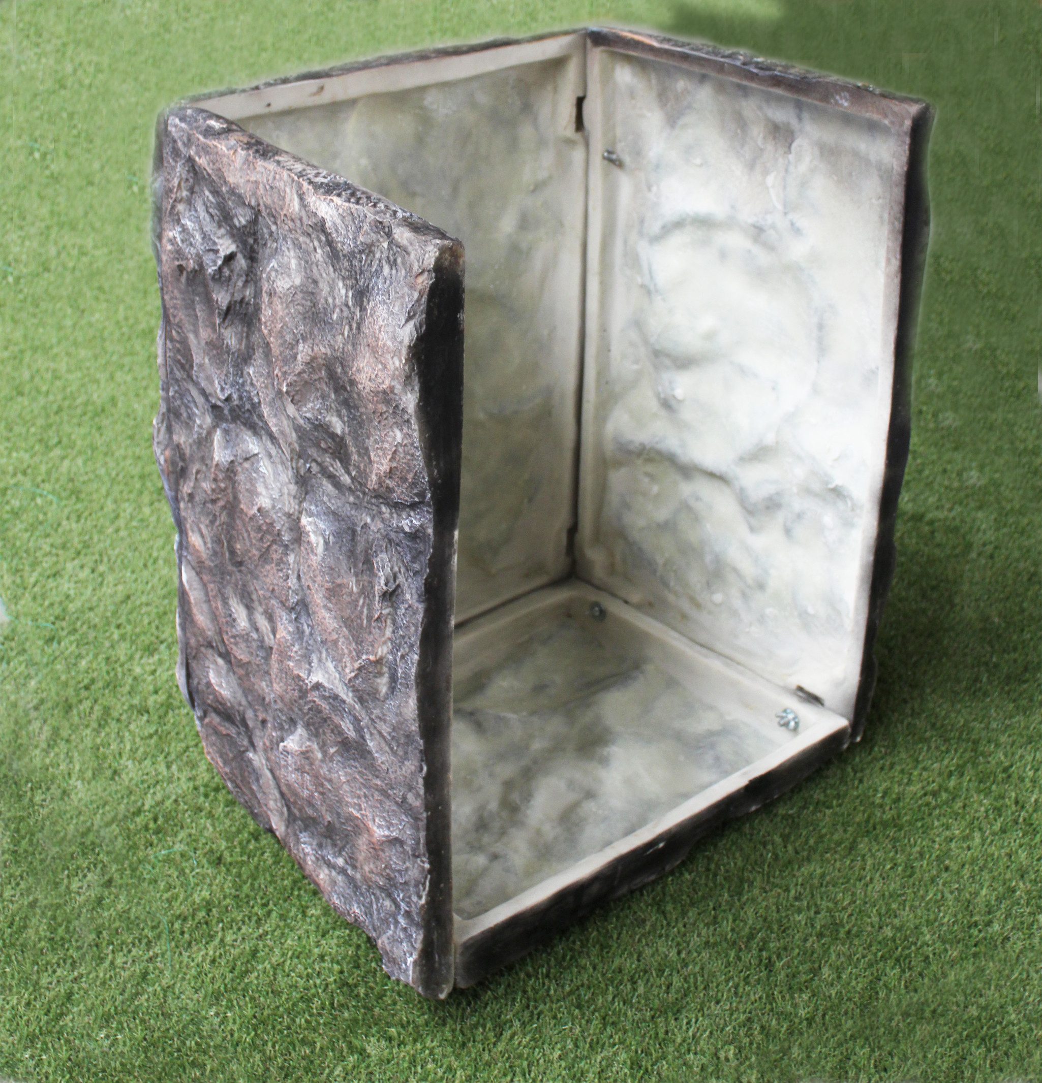 Arnusa Mähroboter-Garage in Steinoptik ...