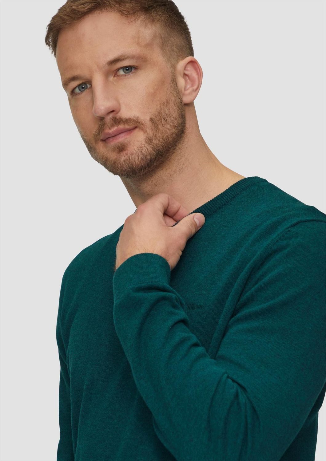 s.Oliver V-Ausschnitt-Pullover Pullover (1-tlg) V-Ausschnitt, langarm, Logo-Stickerei