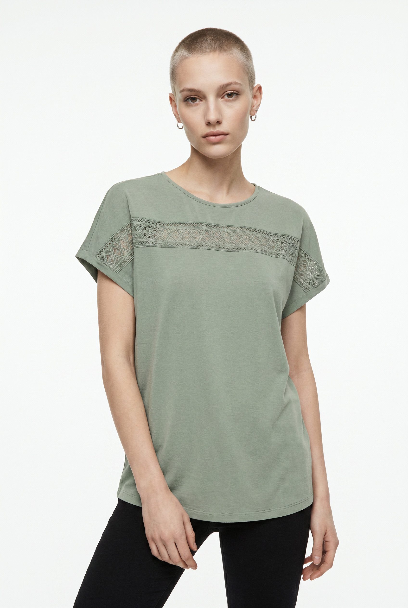 ONLY Kurzarmshirt ONLFREE LIFE S/S LACE PANEL TOP JRS