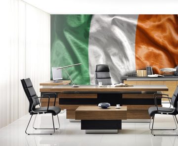 wandmotiv24 Fototapete Wehende Irische Flagge, glatt, Wandtapete, Motivtapete, matt, Vliestapete