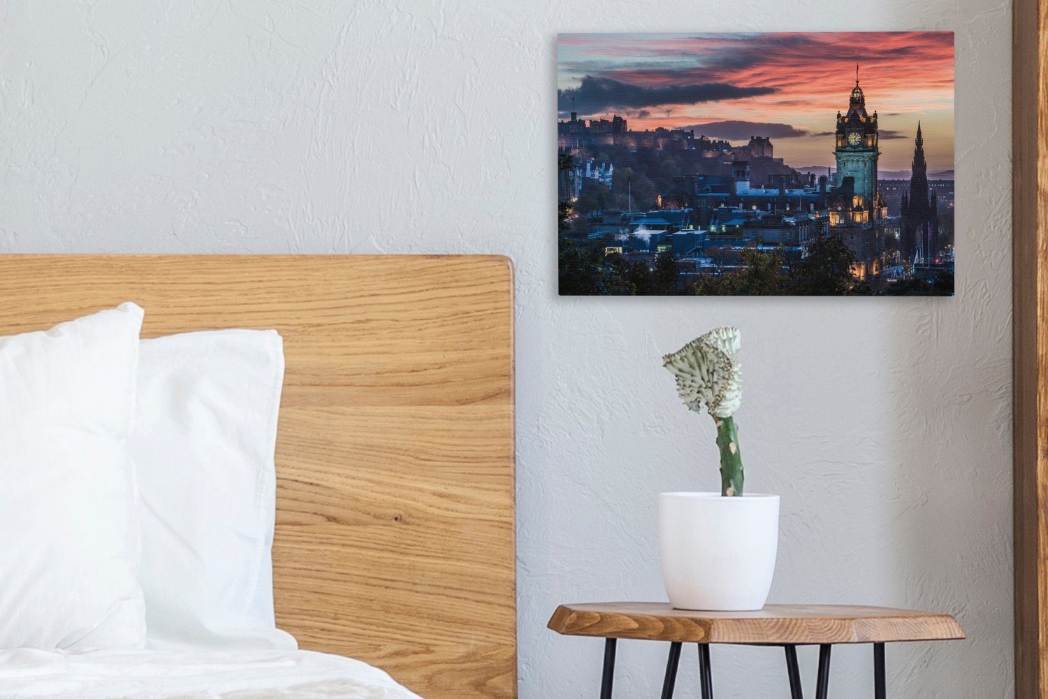 OneMillionCanvasses® Leinwandbild Roter Himmel über Castle Wanddeko, Edinburgh (1 Aufhängefertig, cm Edinburgh der 30x20 mit Leinwandbilder, Ferne, in Wandbild St)