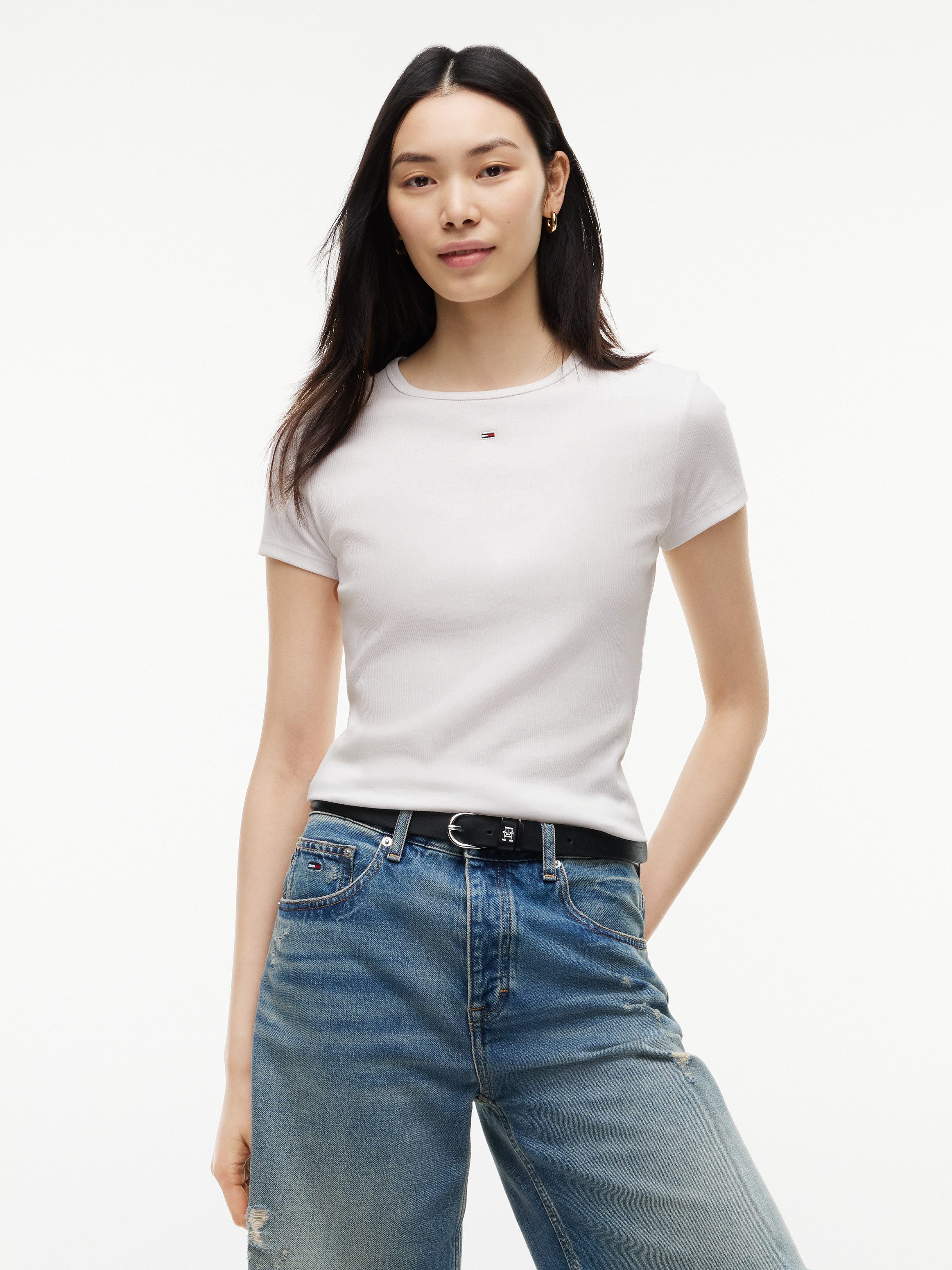 Tommy Jeans Kurzarmshirt TJW ESSENTIAL RIB SHORT SLEEVE EXT Baumwollmischung in gerippter Struktur, Slim Fit