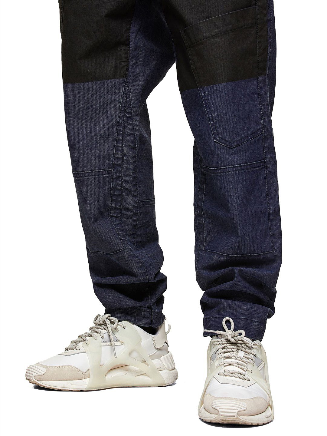 Diesel Loose-fit-Jeans W32 - D-Azerr - beschichtete Straight L34 JoggJeans