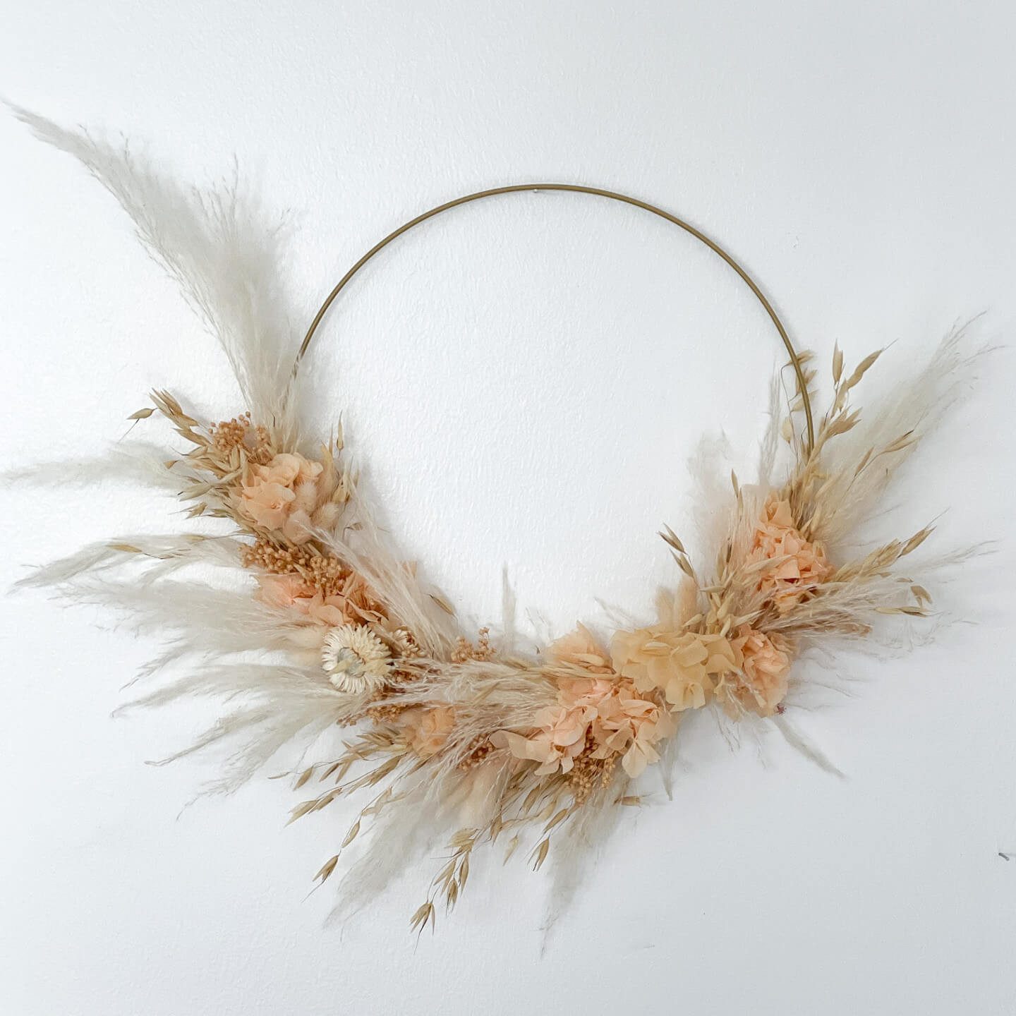 LYKKE & You Dekokranz Zeitlose Schönheit: Trockenblumenkranz als Blickfang für jedes Zuhause