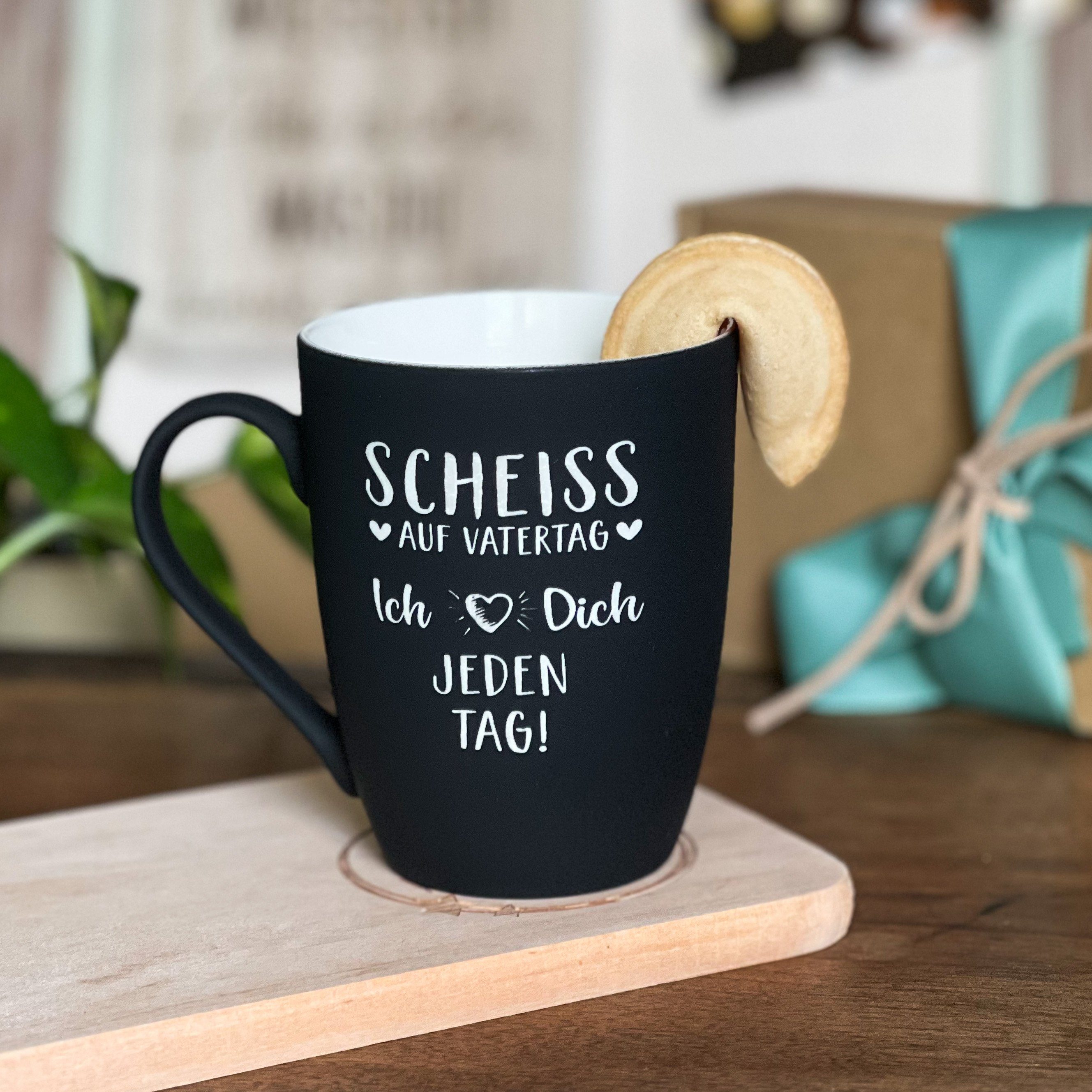 Spruchreif® Tasse SOFT-TOUCH-Tasse mit beidseitiger Gravur, Geschenke für die Familie
