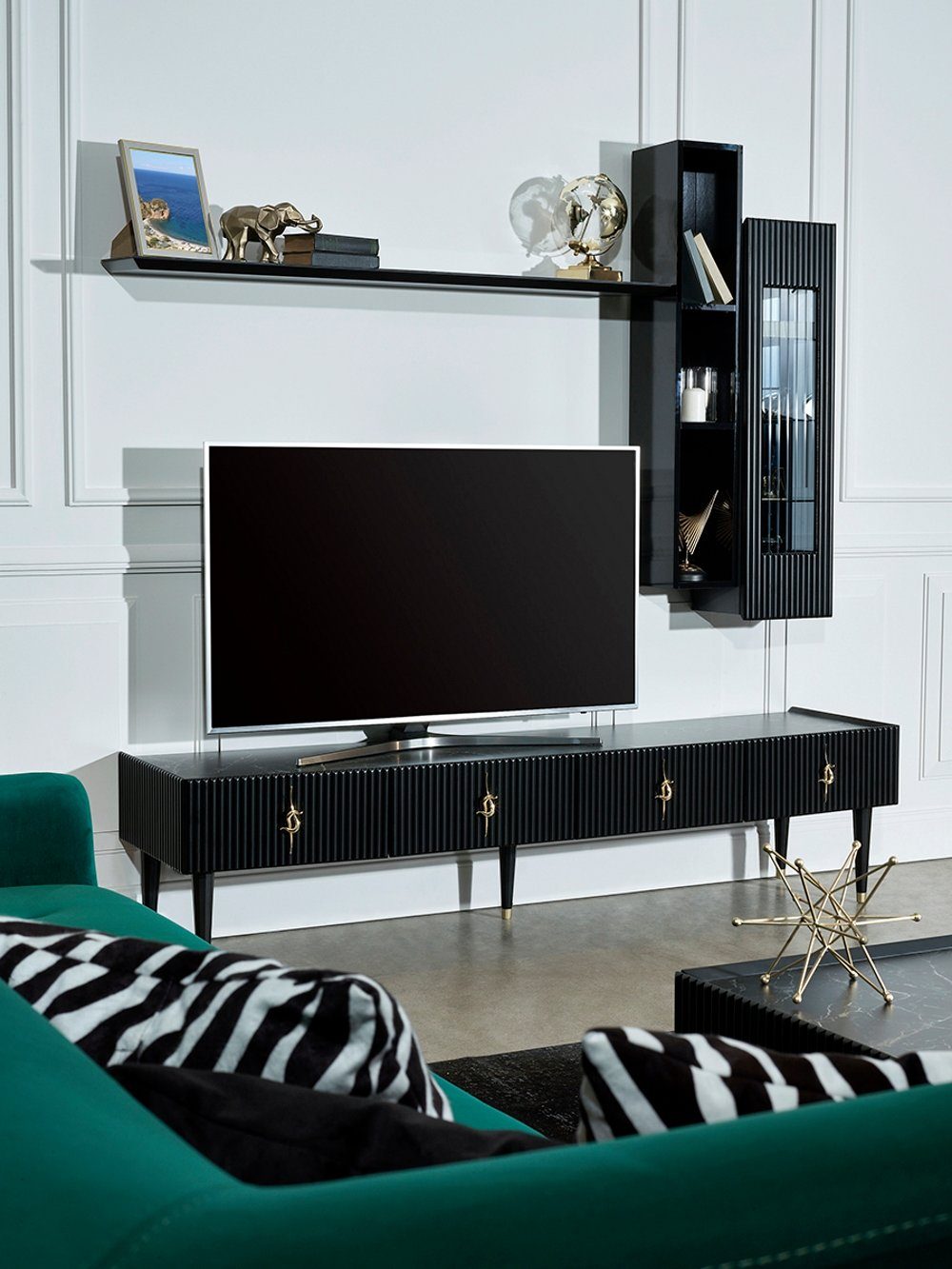 Schwarz, verarbeitet) Villa (Lowboard TV-Wand Creo mit Hochwertig Möbel Hängeelementen,