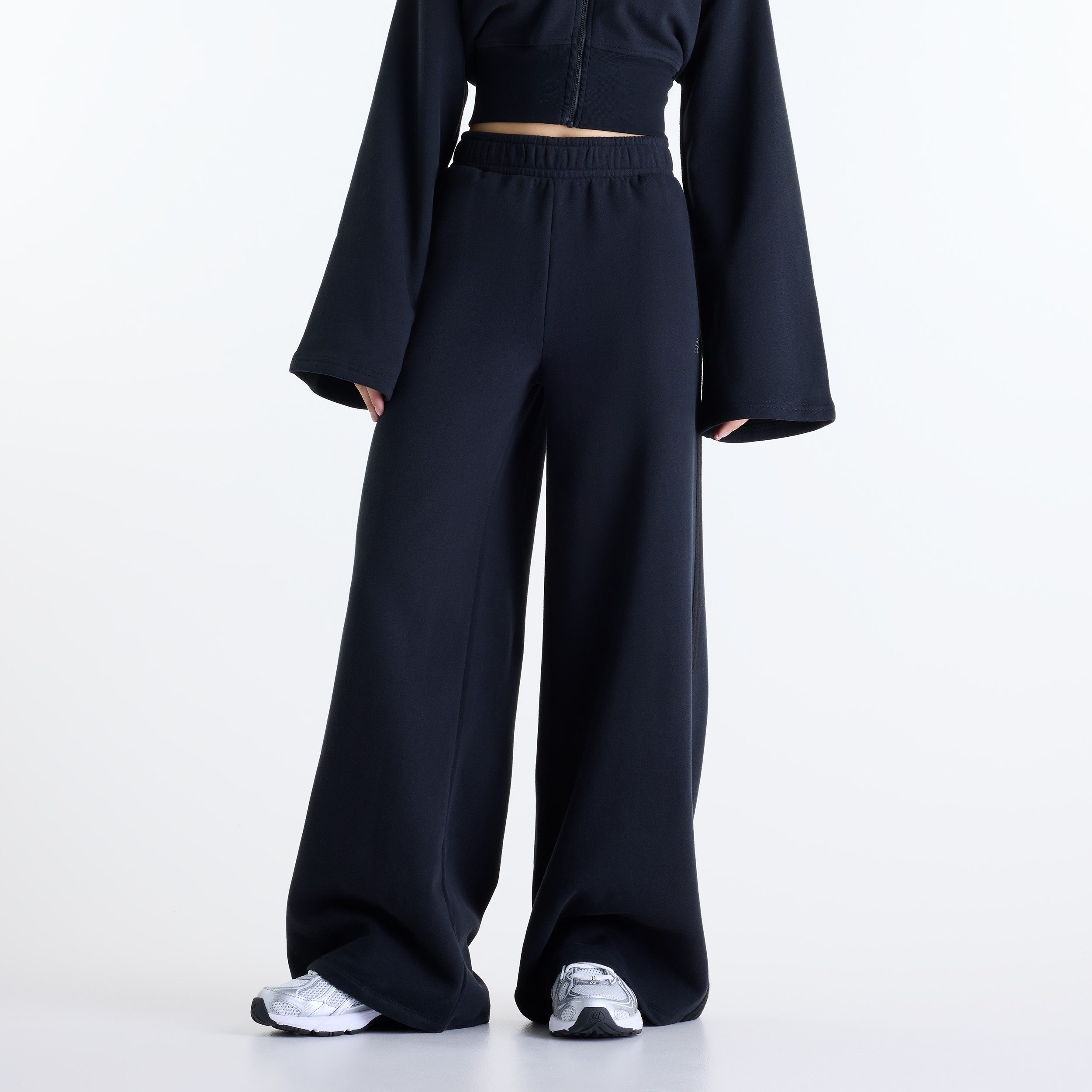New Balance Sweathose BRUSHED COASTAL FLEECE PANT normale Weite, aus Baumwolle und Polyester, für Erwachsene