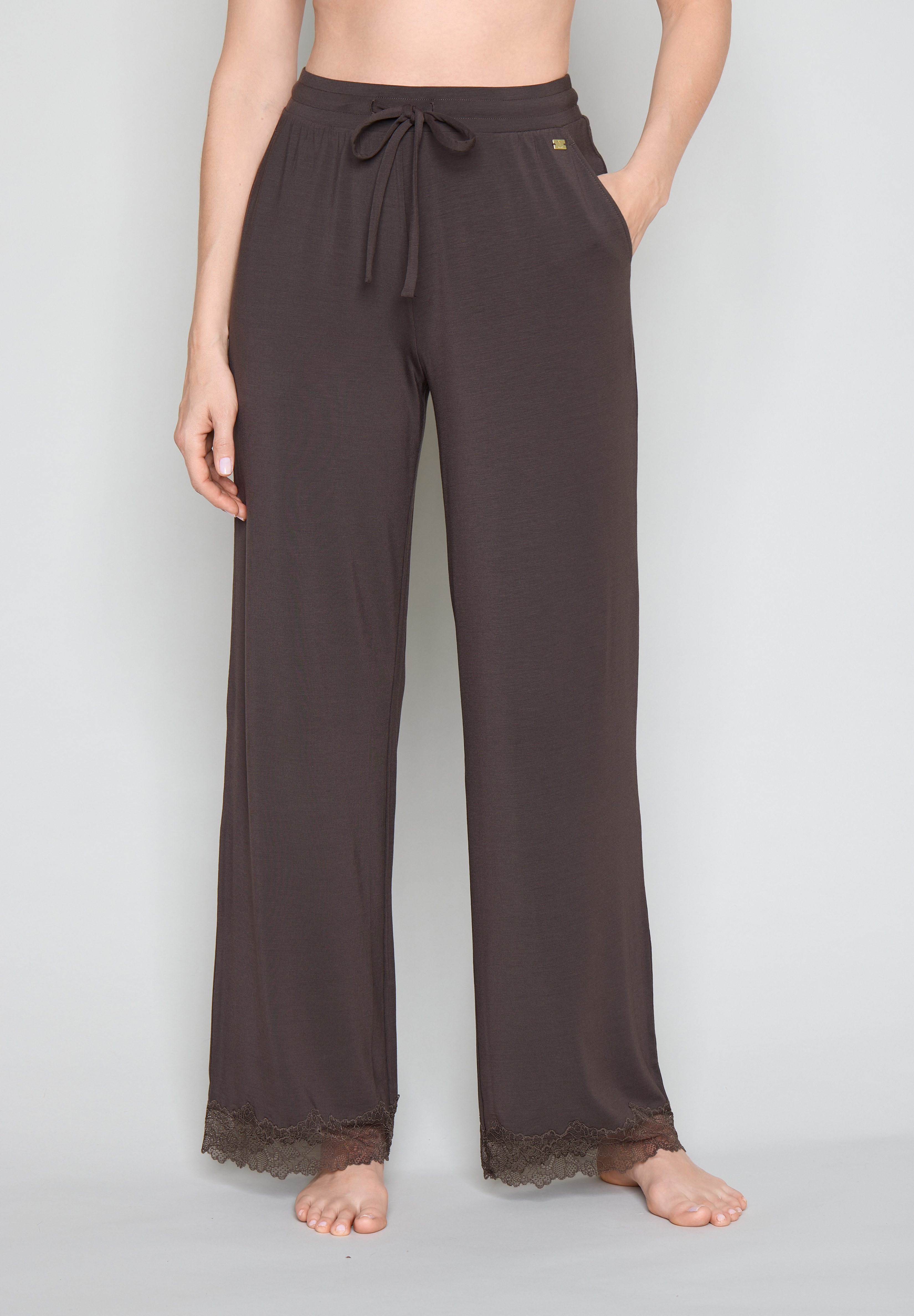 JOOP! Pyjamahose bequeme Passform, für Homewear, mit Spitzendetails