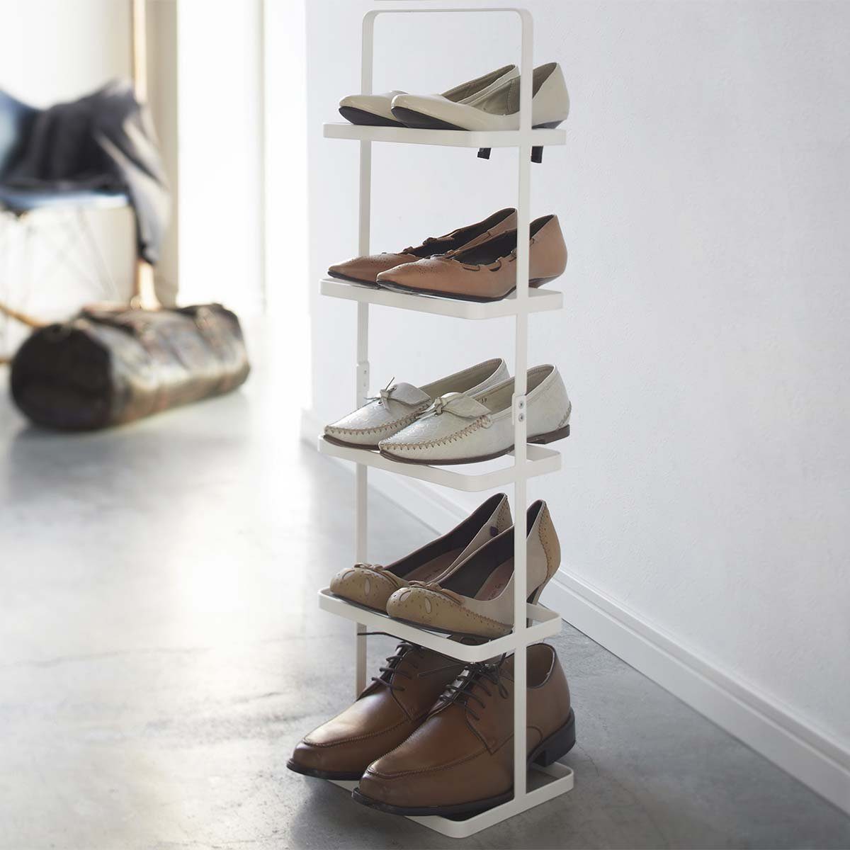 Yamazaki Schuhregal "Tower" 22x77x14cm für 5 Paar Schuhe platzsparend klein, Standregal, Schuhablage, freistehend, tragbar, minimalistisch, schmal