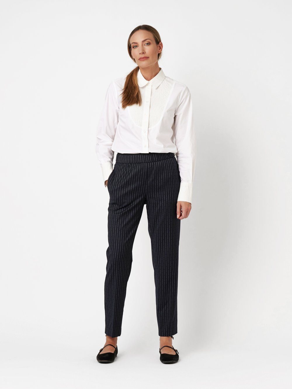 TONI Jogger Pants Sue mit unterbrochenen Nadelstreifen