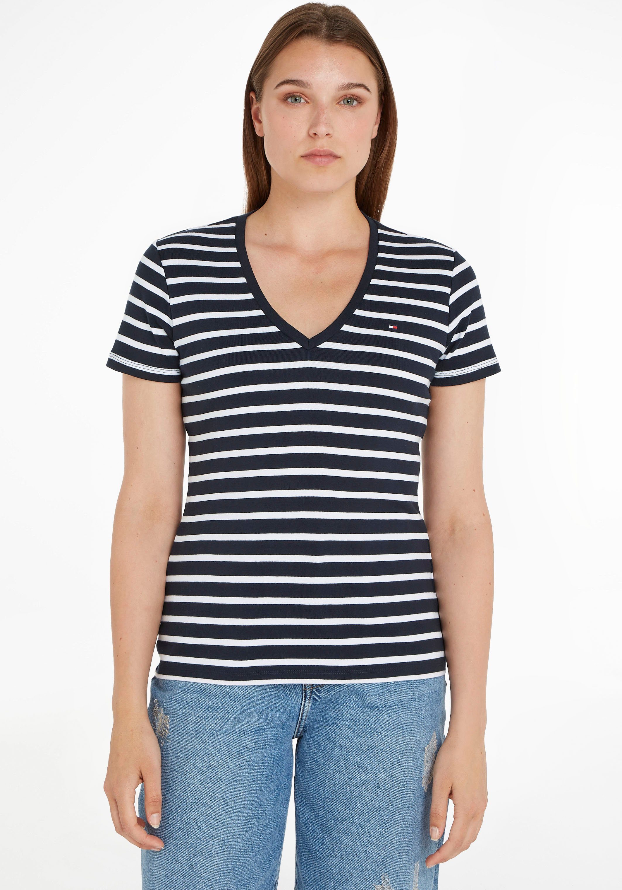 Tommy Hilfiger T-Shirt RIB W Desert CODY Sky/ SLIM White Breton V-NECK Logostickerei Stp mit SS (dunkelblau) dezenter