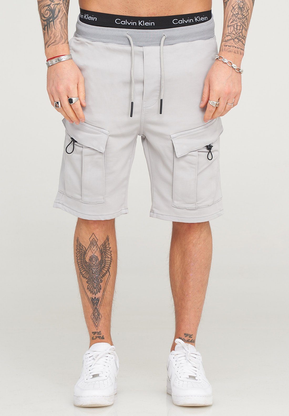 behype Shorts ISMAEL mit praktischen Cargotaschen grau | Shorts