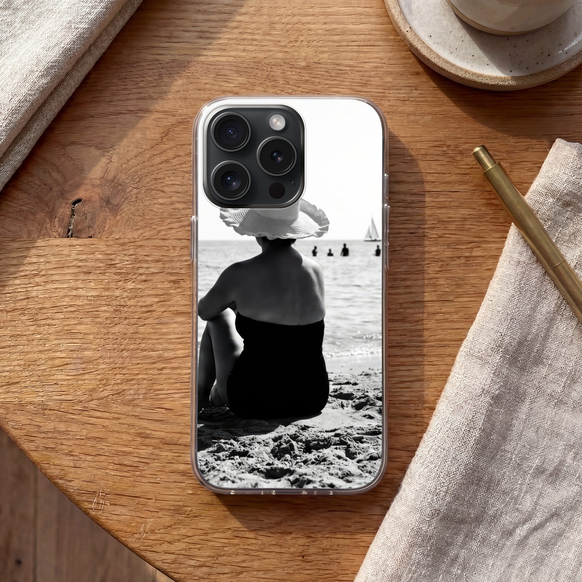 MuchoWow Handyhülle für Apple iPhone 15 Pro Max Frauen - Sonnenhut - Strand - Schwarz - We, Smartphone-Bumper, Print, Handy Schutzhülle Dünn