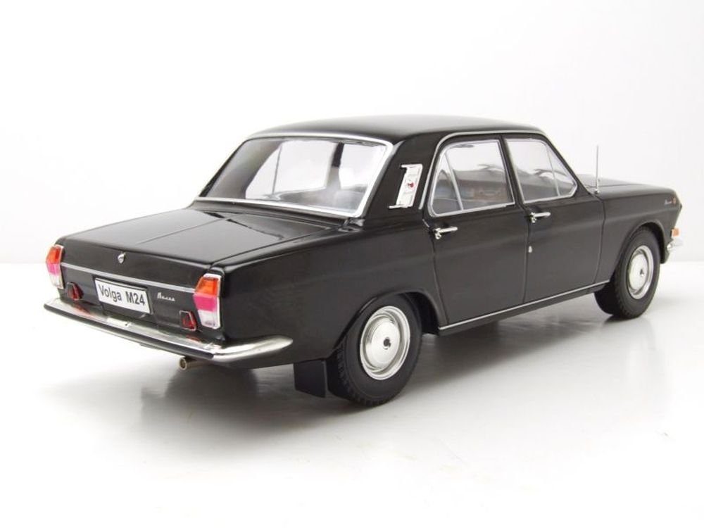 MCG Modellauto GAZ Wolga Volga M24 1967 schwarz graues Interieur, Maßstab 1:18