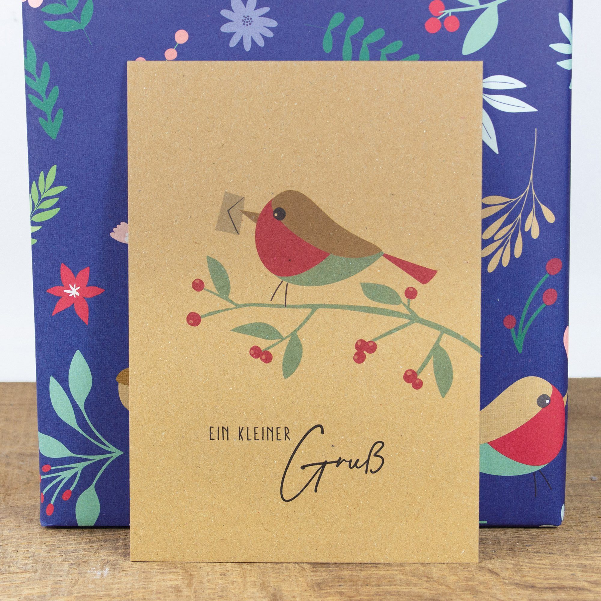 Bow & Hummingbird Postkarte Postkarte "Ein kleiner Gruß", wahlweise mit Briefumschlag