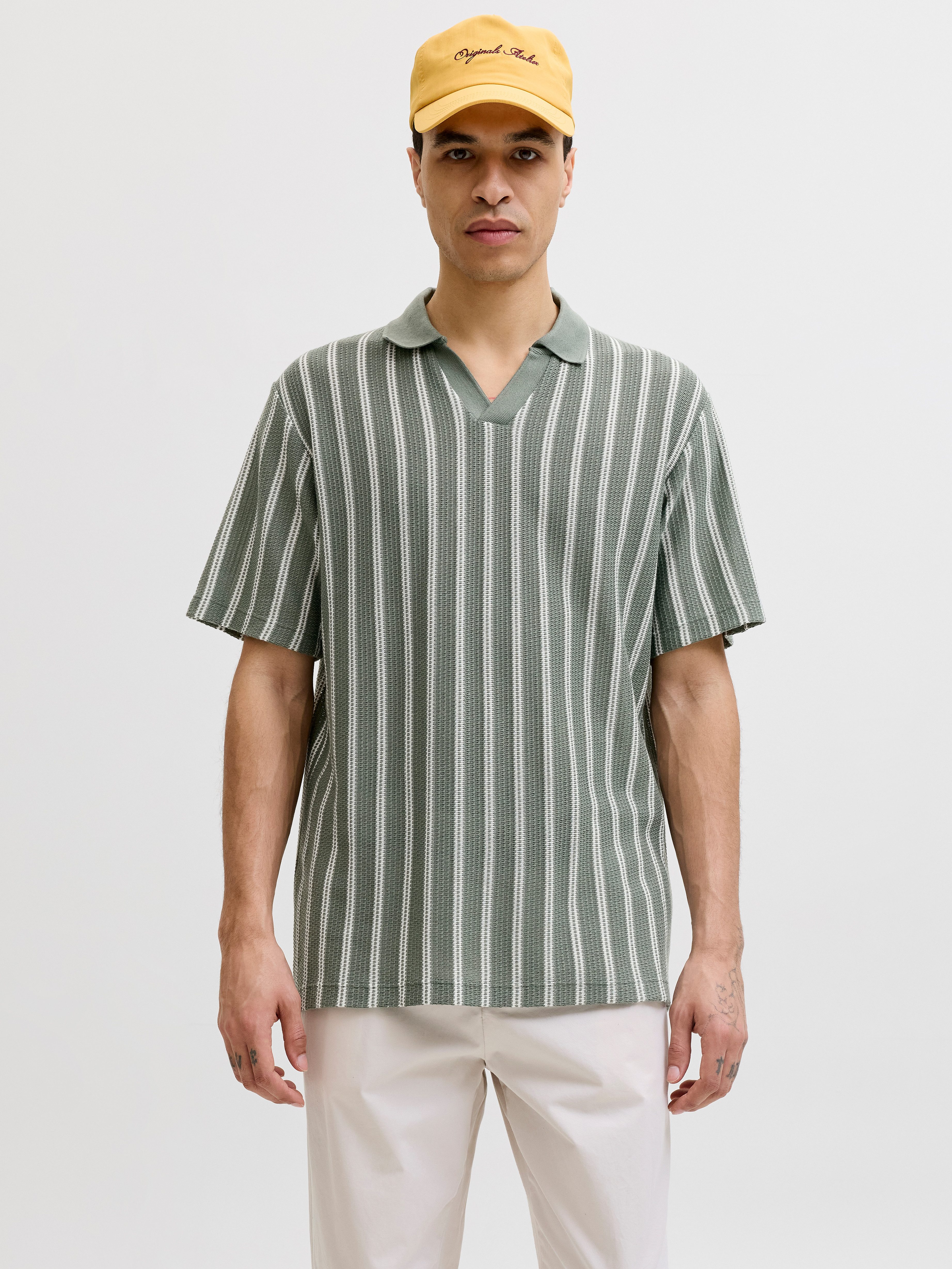 Jack & Jones Poloshirt JPRBLUHARRY SS SPLIT NECK POLO SN Baumwollmischung, regular fit