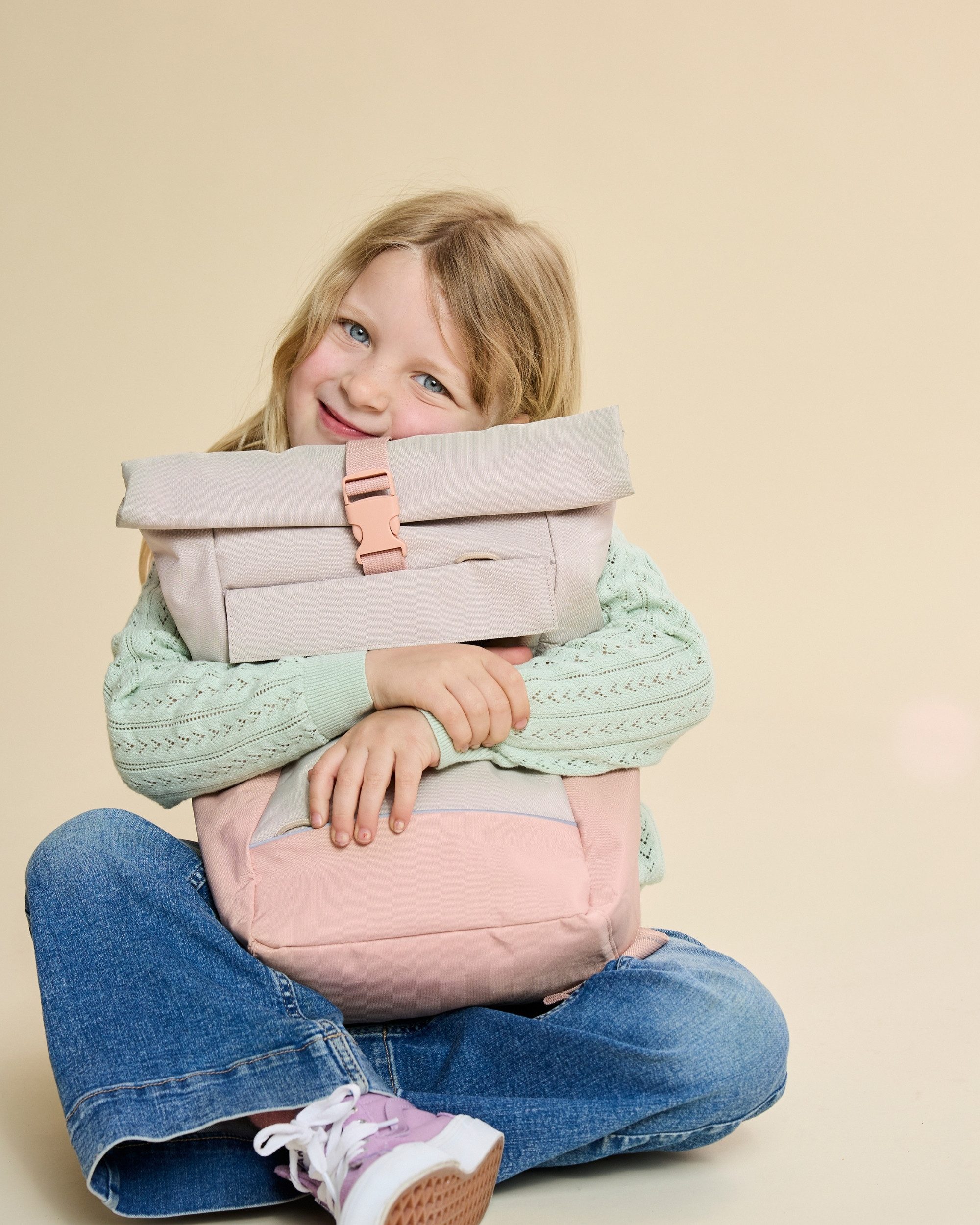 LARKSON Kinderrucksack Kjell Rucksack für Mädchen & Jungen, Rolltop Kinderrucksack mit Brustgurt
