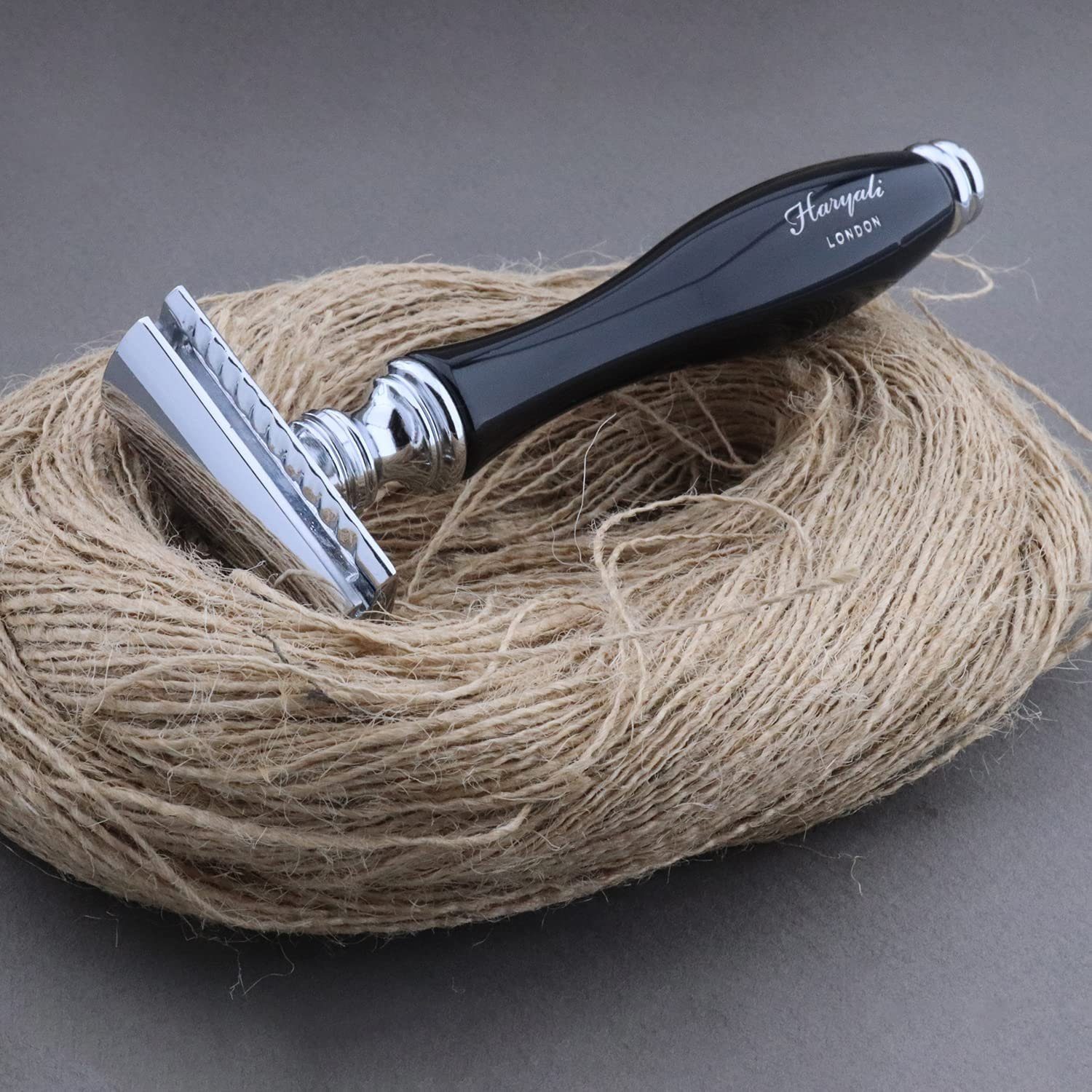 Haryali London Rasierset Haryali London 6-teiliges Herren-Rasierset, Rasierset doppelseitigem, perfektes Geschenkset, Rasierpinsel, Seife, Rasierschale, Alaunstab, Kombipackung