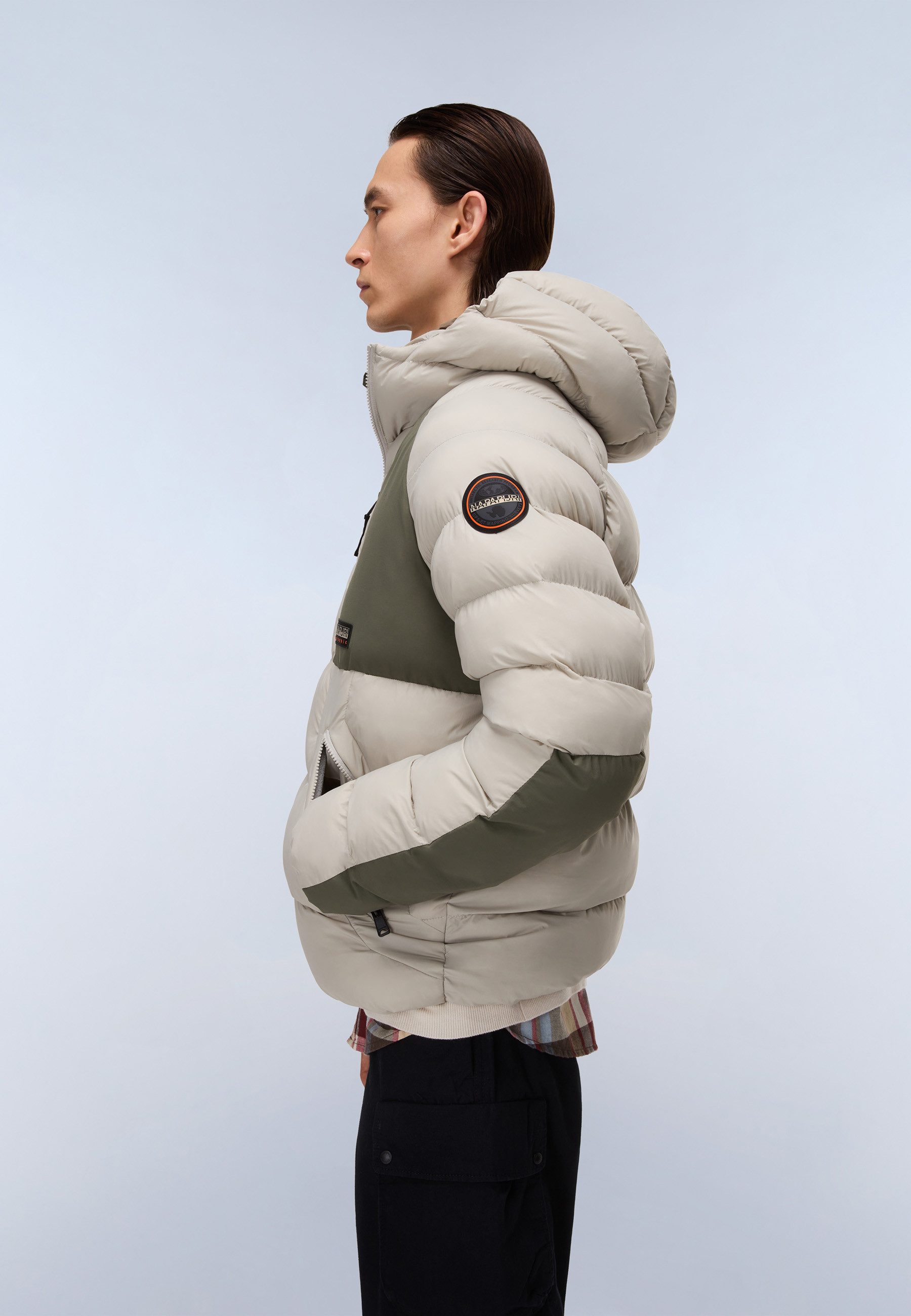 Napapijri Steppjacke A-MOESA PUF mit Kapuze, wasserabweisend, windabweisend