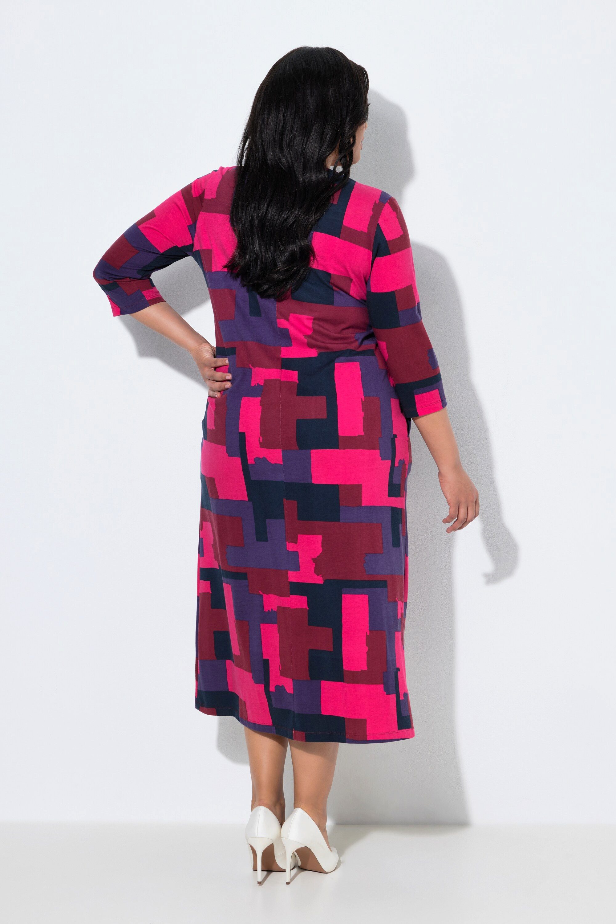 Ulla Popken Maxikleid Maxikleid grafischer Druck V-Ausschnitt 3/4-Arm