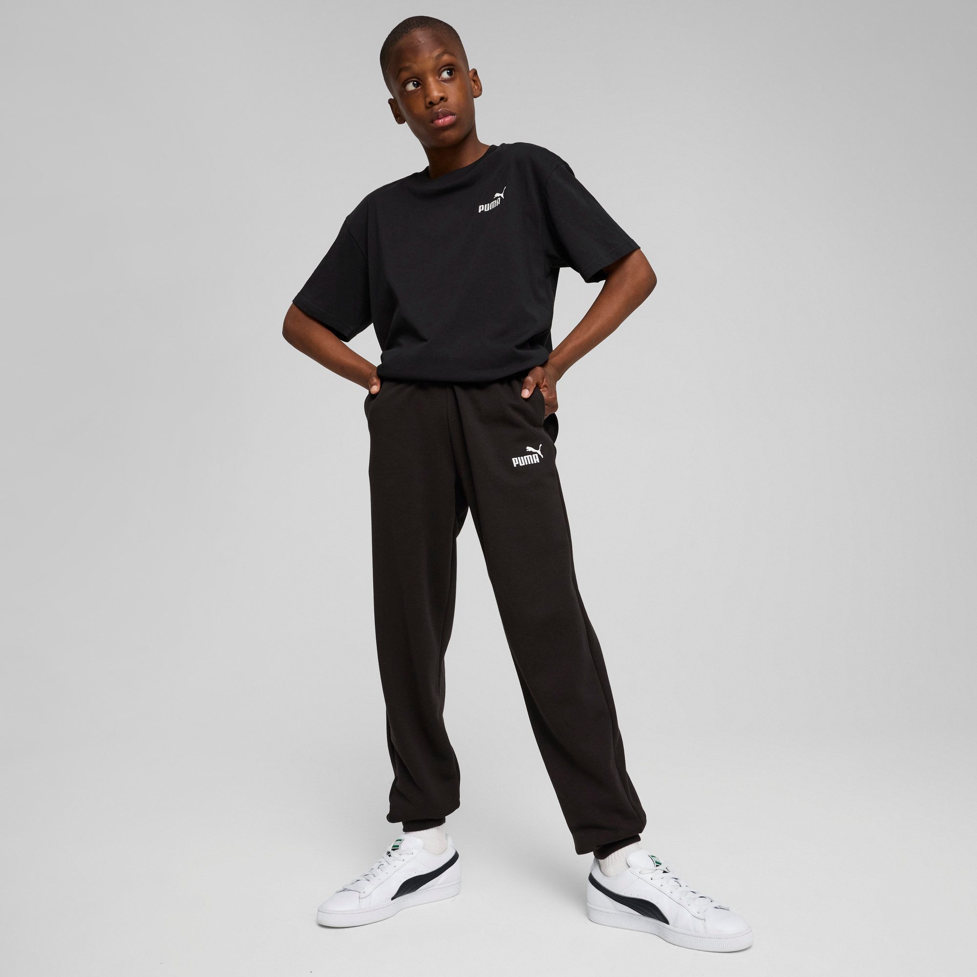 PUMA Trainingshose ESS NO 1 LOGO SWEATPANTS TR B Regular Fit, mit elastischem Bund, mit Eingrifftaschen