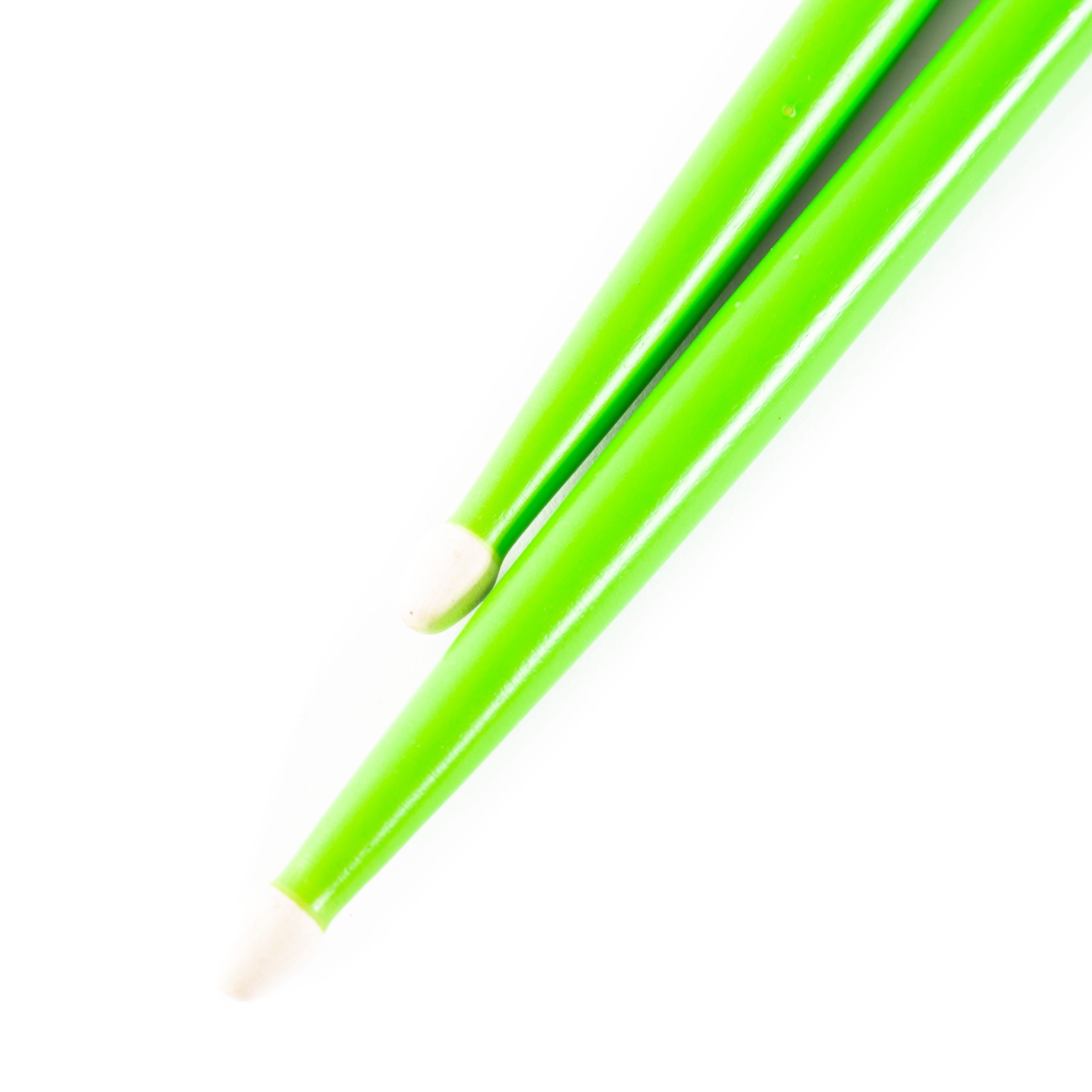 MUSIC STORE Drumsticks (Hornbeam 5A Drumsticks by 40.4cm Length 1.4cm Diameter Acorn Tip UV Green Finish Robust and Resistant, Sticks, Beater und Mallets, Drumsticks Holztip), Hornbeam Drumsticks, 5A Drumsticks, Acorn Tip Drumsticks