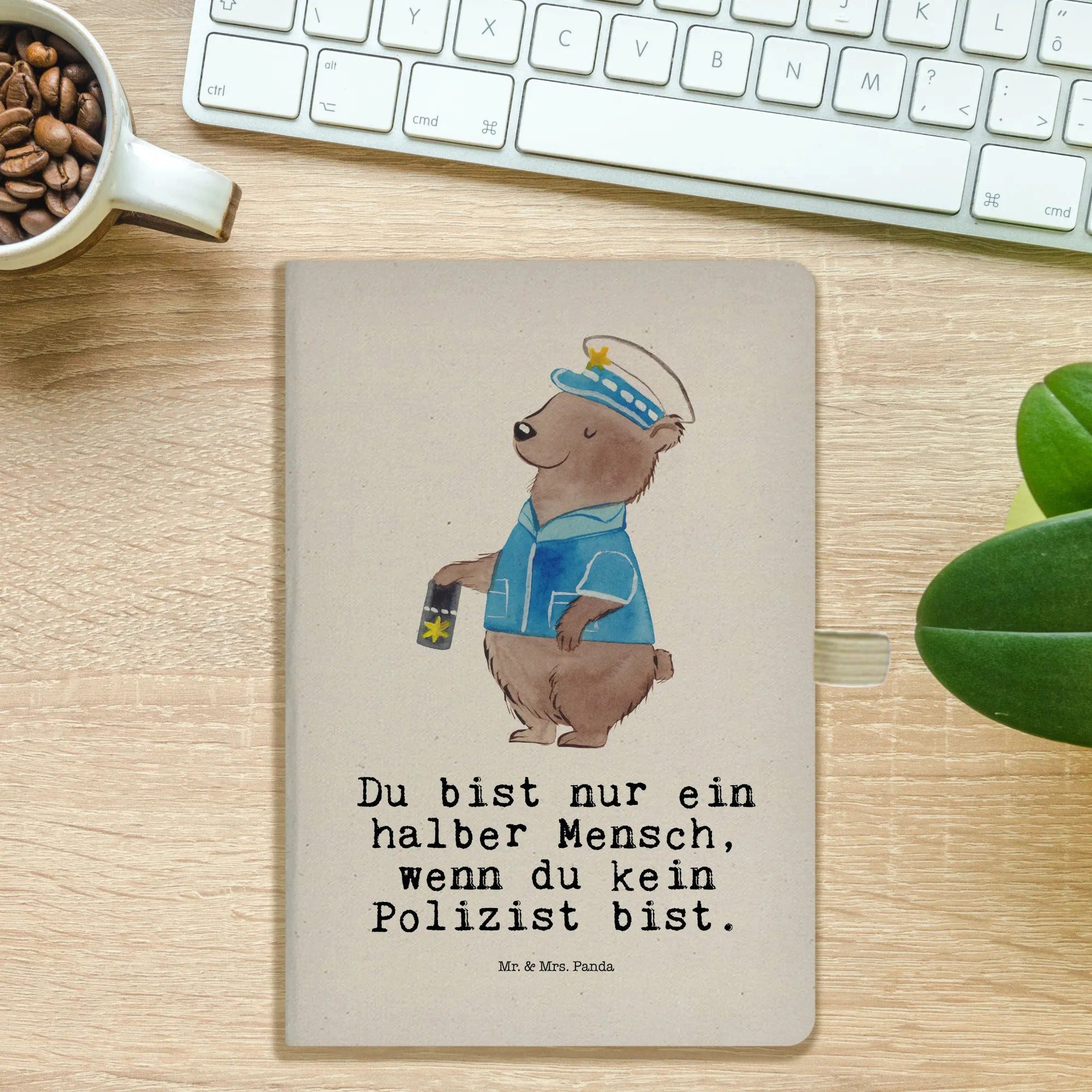 Thumbnail - Mr. & Mrs. Panda Notizbuch Polizist Herz - Transparent - Geschenk, A5 Notizbuch Kariert, Wachman Mr. & Mrs. Panda, Hochw...